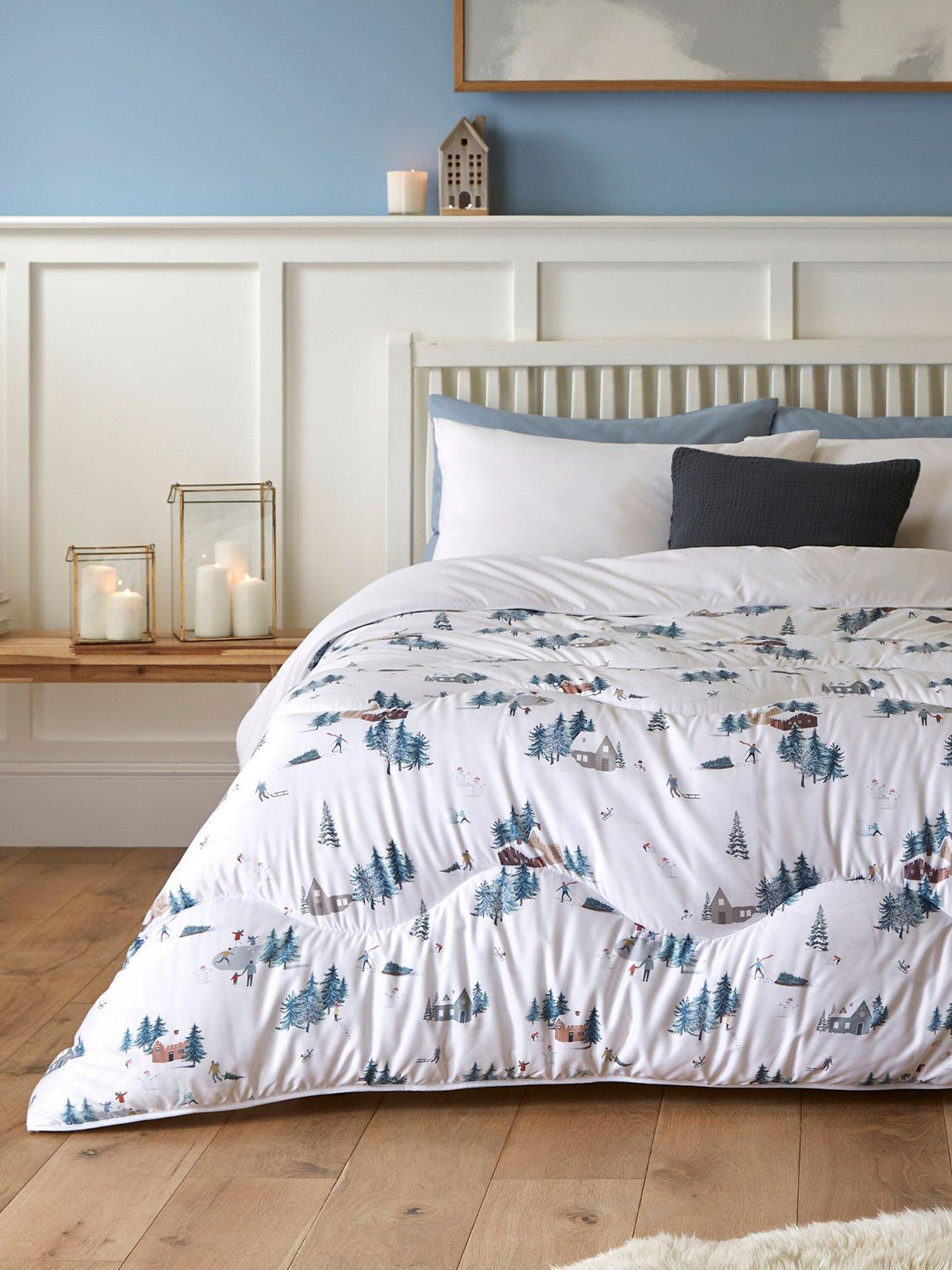 Night Lark Snow Day 10.5 Tog Coverless Christmas Duvet Set