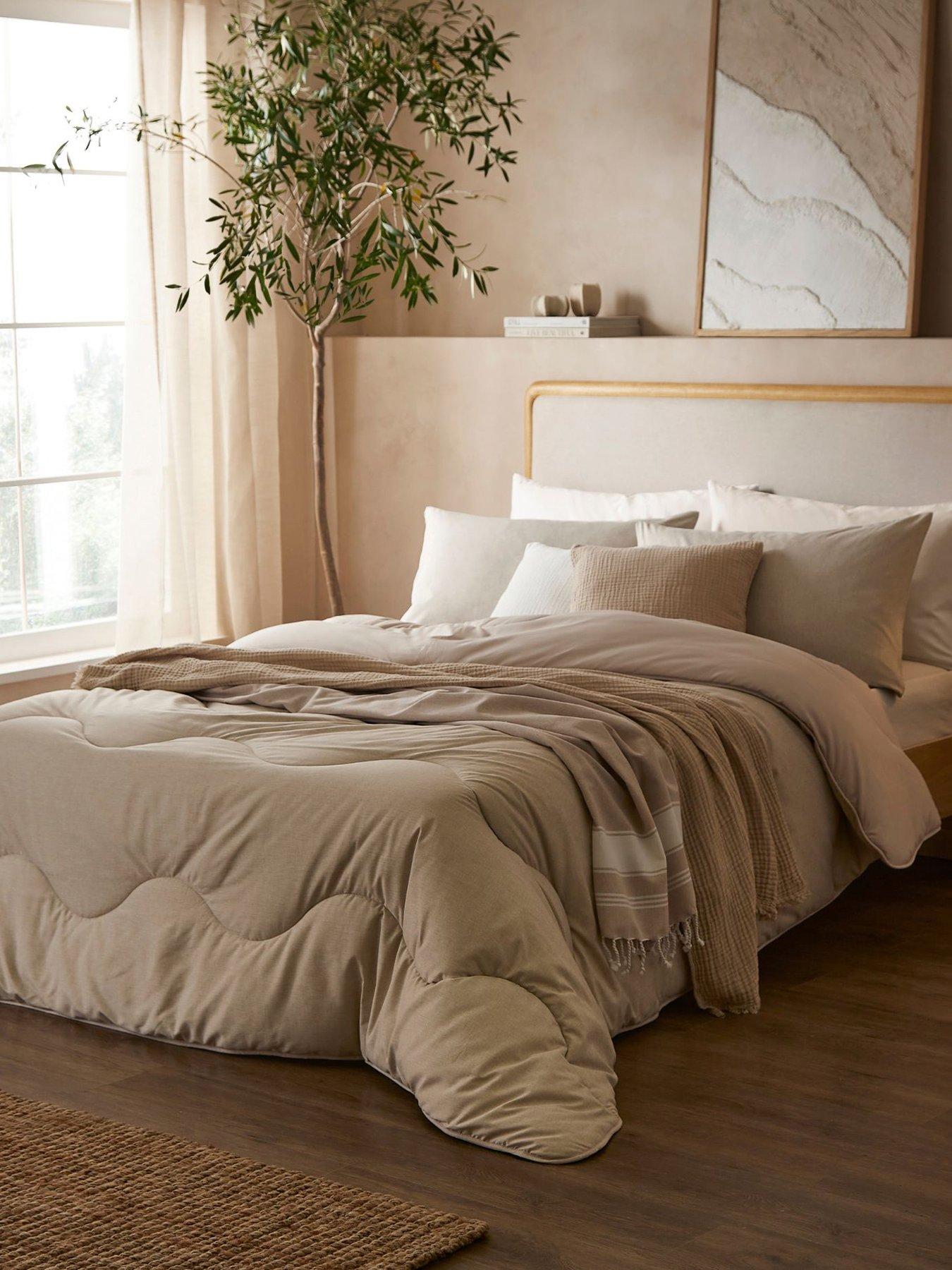 Night Lark Soft Weave 10.5 Tog Coverless Duvet Set