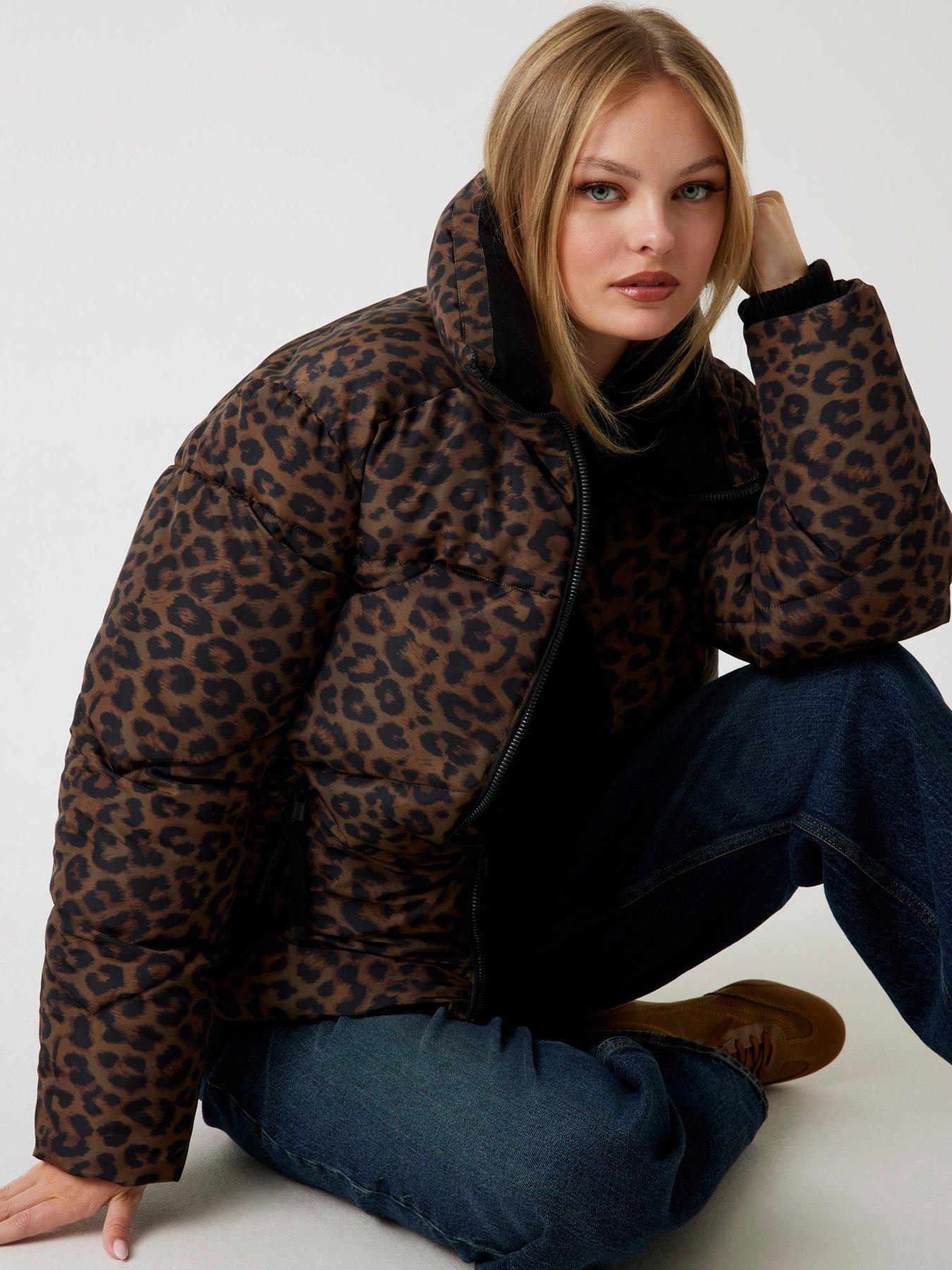Guess Martina Print Leopard Crop Paded - Brown