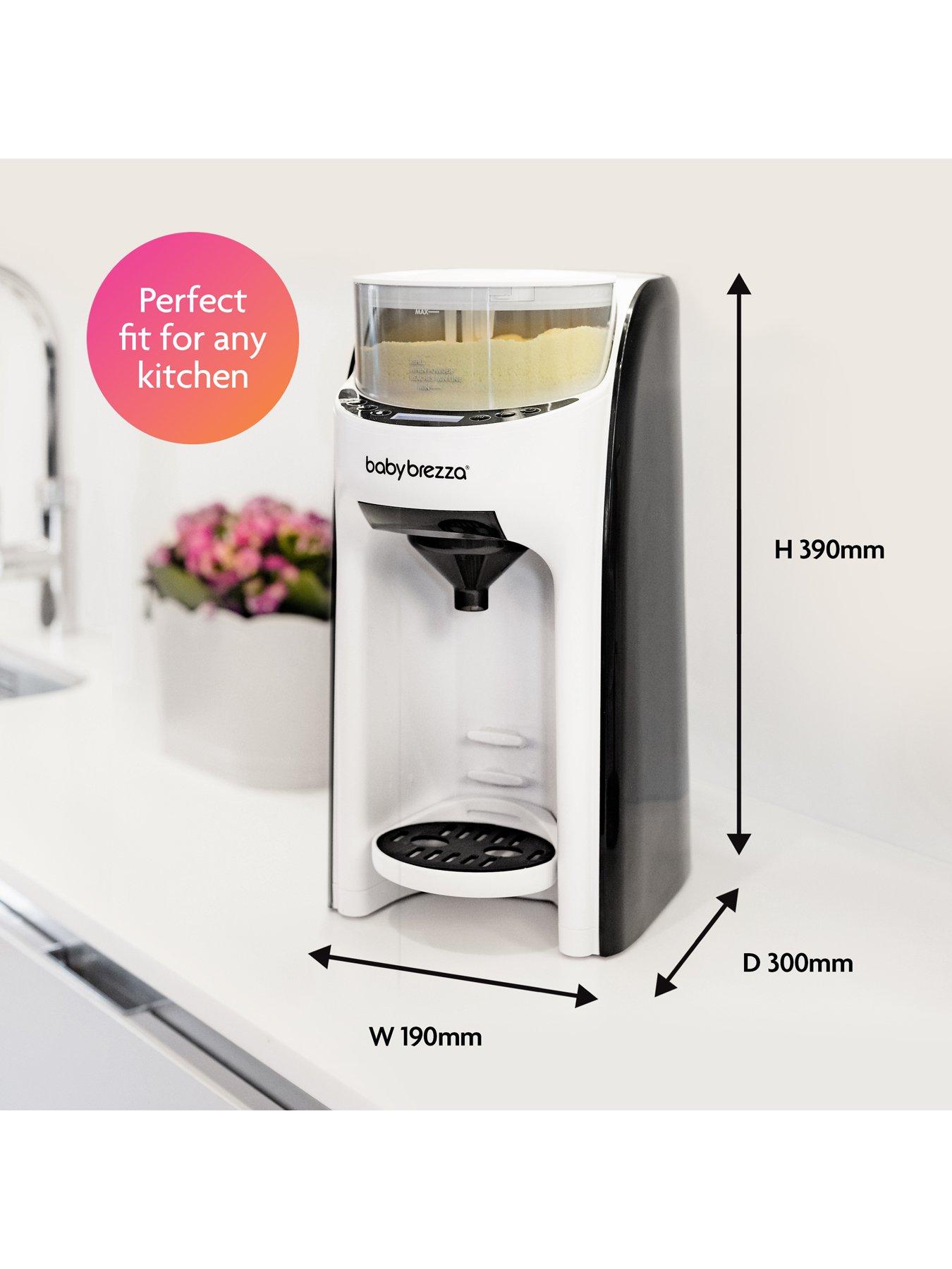 Image 7 of 8 of Baby Brezza Formula Pro Advanced + Extra Funnel Set / Classic Black &amp; White