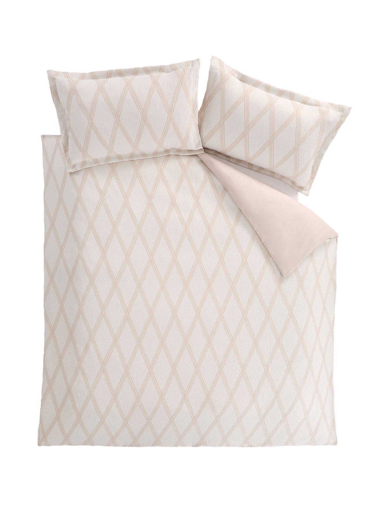 Image 2 of 5 of The Very Collection Diamond Jacquard Duvet Set