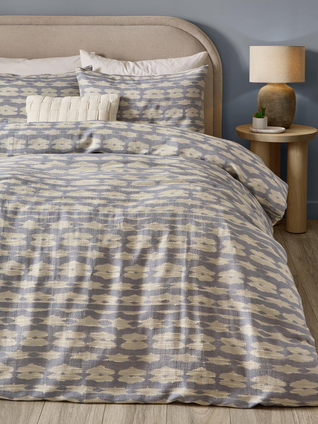Image 1 of 5 of The Very Collection Zen Woven Jacquard Duvet Set