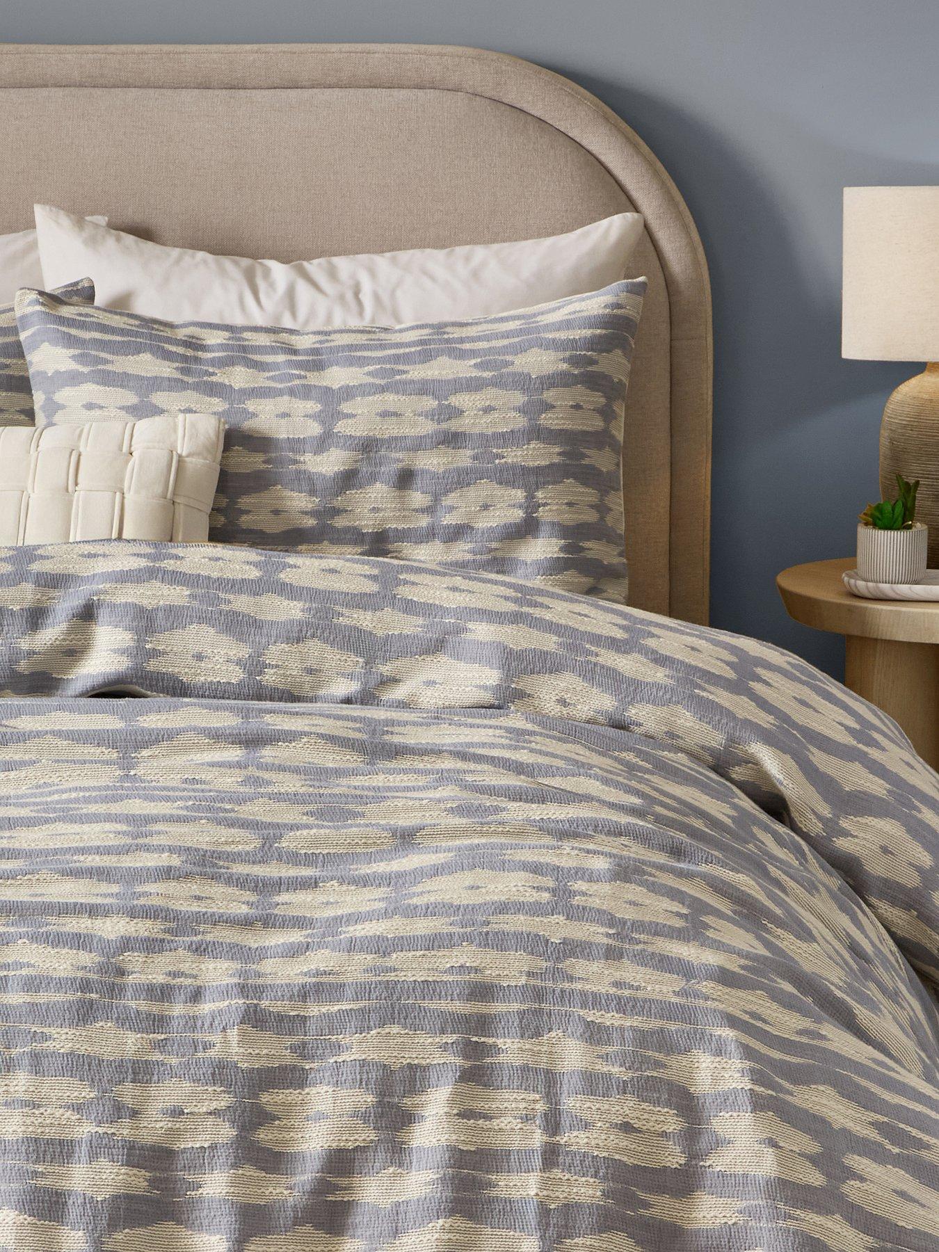 Image 5 of 5 of The Very Collection Zen Woven Jacquard Duvet Set