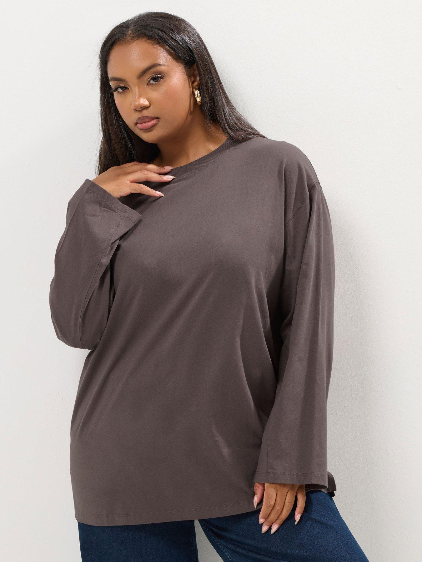 undefined Curve Seam Detail Skater Top