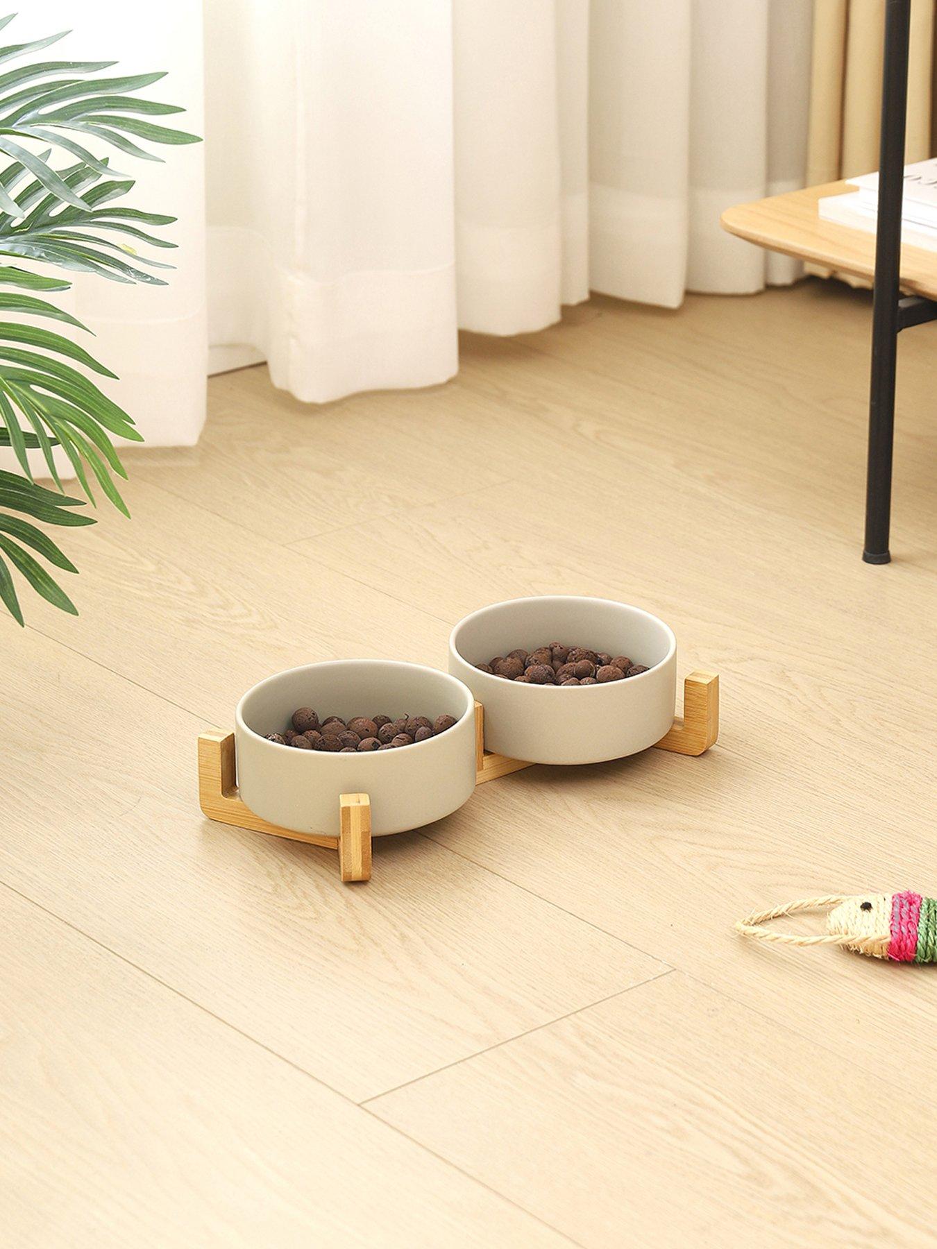 Living and Home Double Ceramic Cat Bowl with Bamboo Stand