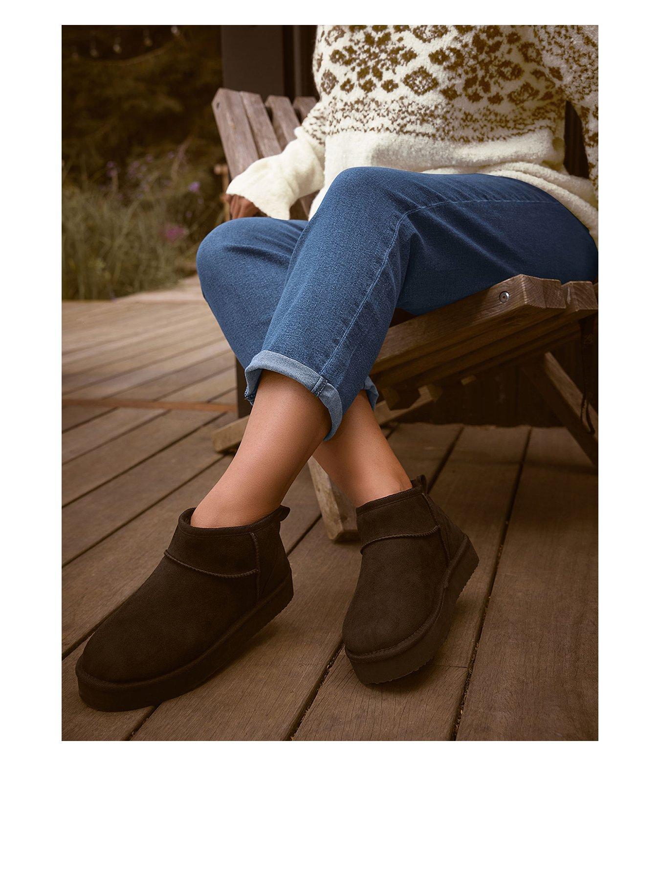 yours-extra-wide-fit-fur-boot-black