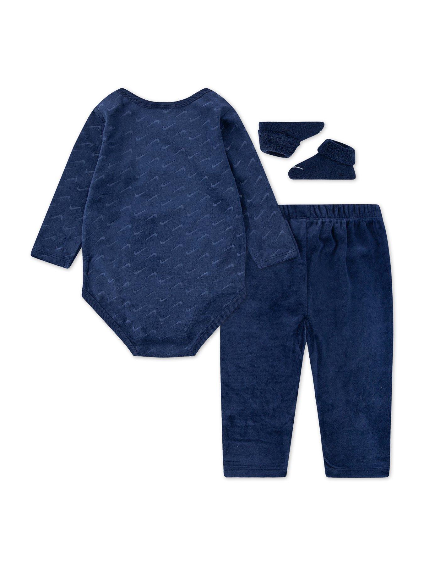 Image 2 of 4 of Nike Infant Unisex 3 Piece Velour Swoosh Set - Navy