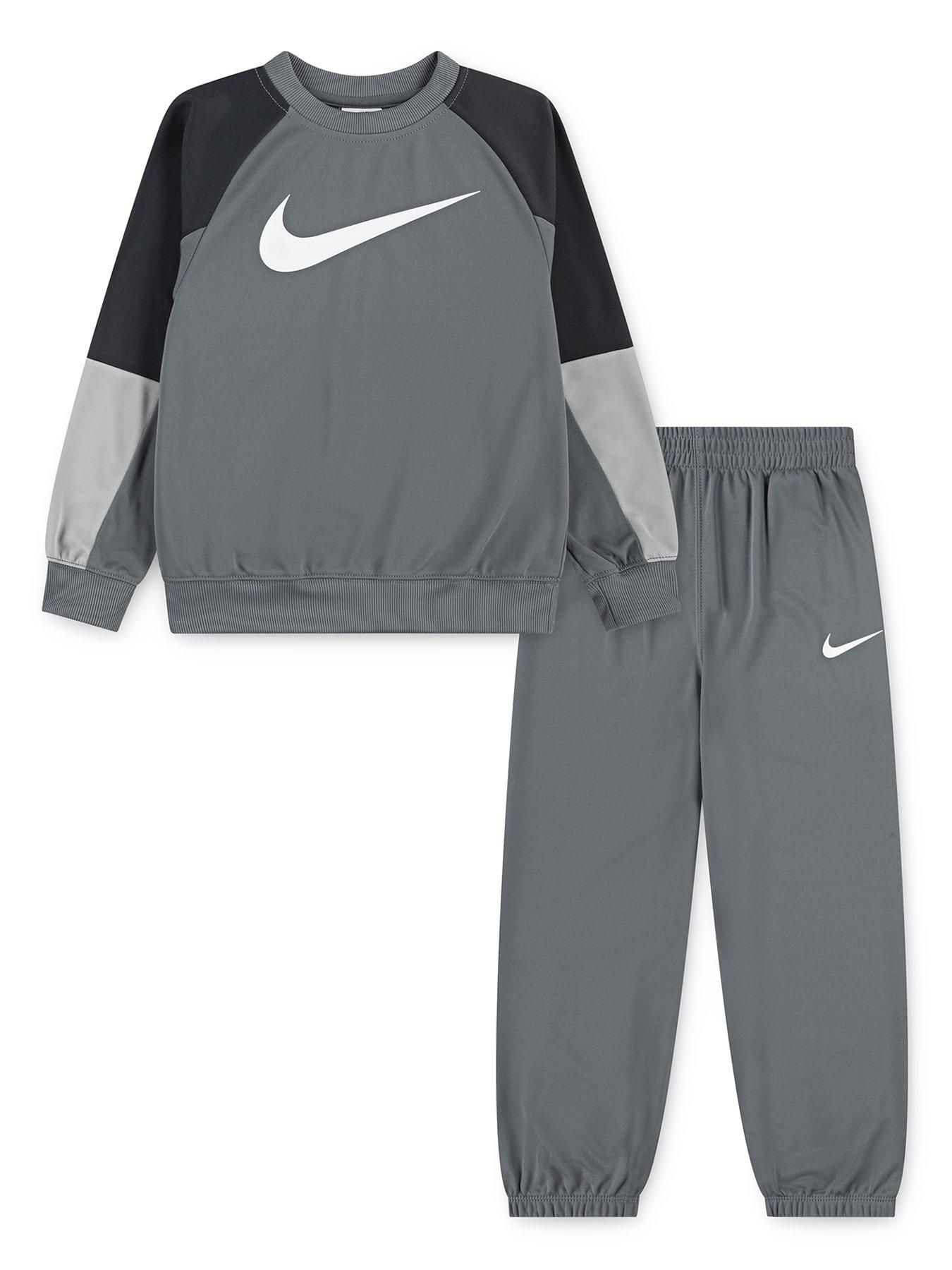 Nike Kids Unisex Lifestyle Essentials Crew - Grey