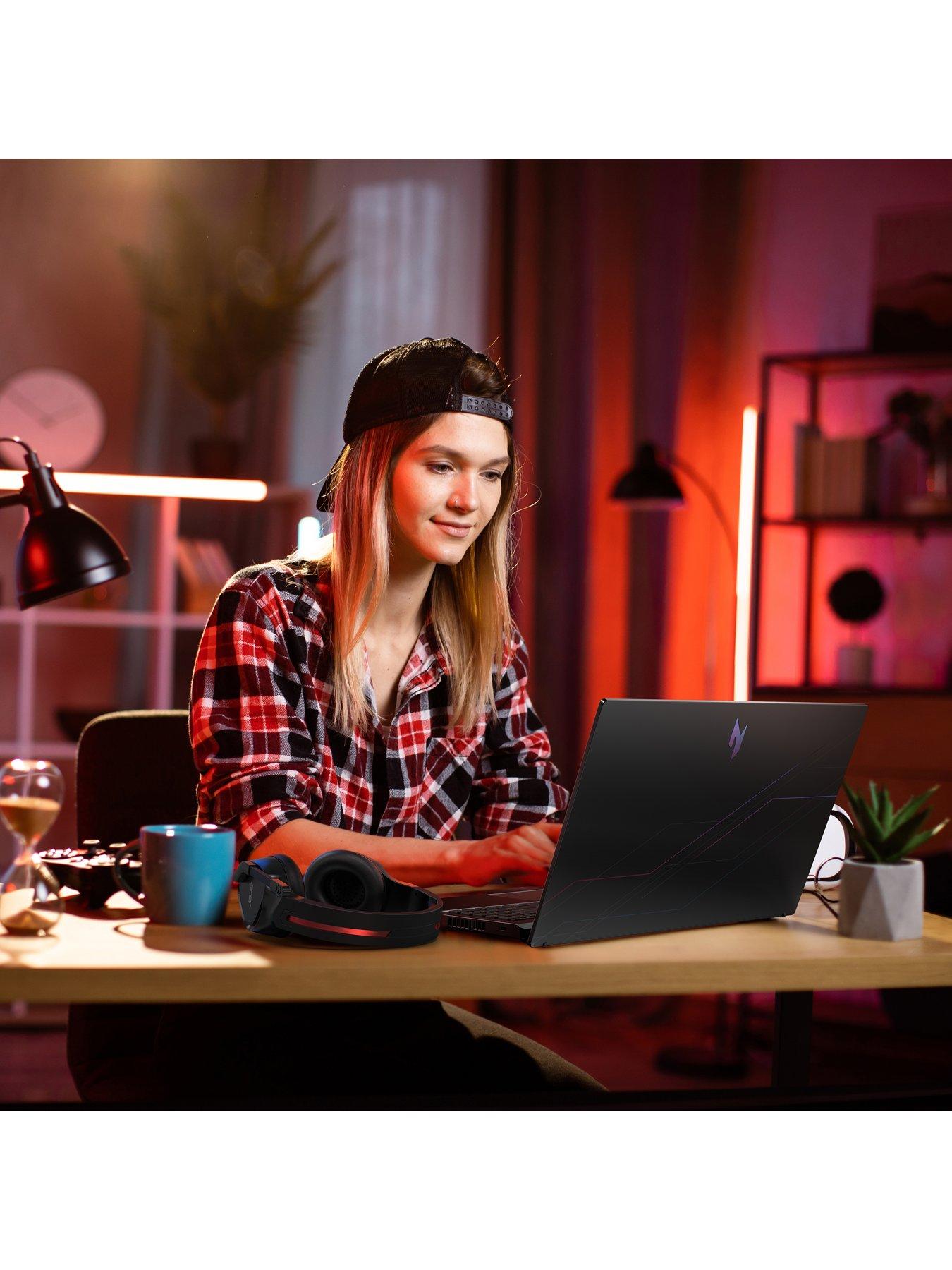 Image 7 of 8 of Acer Nitro V15 Gaming Laptop - GeForce RTX 3050 - Intel Core i5 - 16GB RAM - 512GB - 15.6in