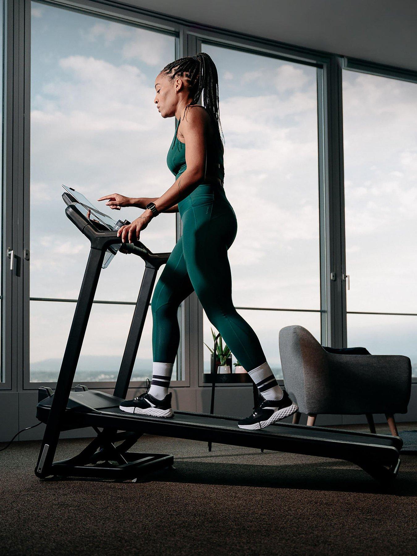 Decathlon Smart Folding 10% Motorised Incline Treadmill RUN500 Very