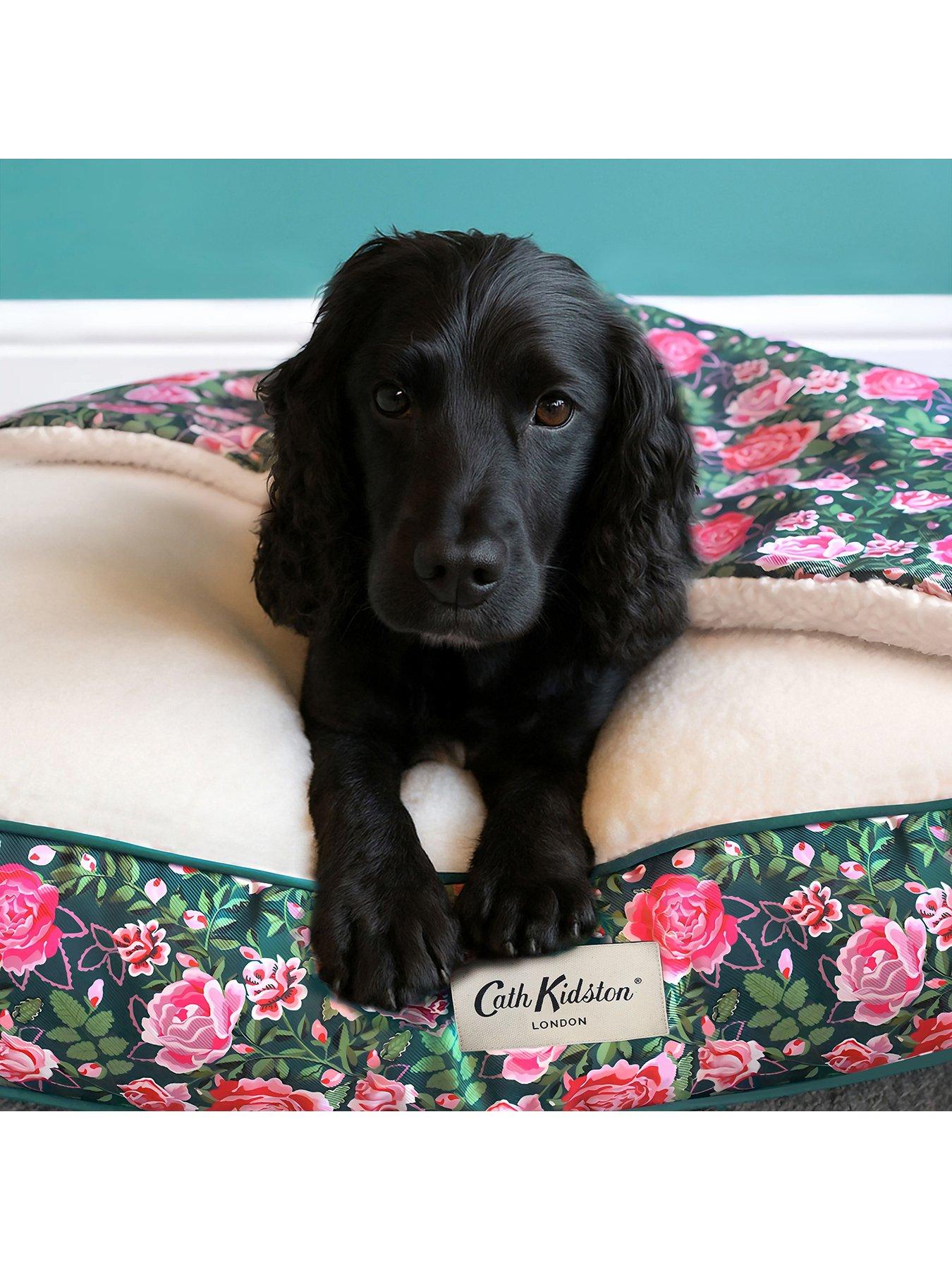 Image 4 of 4 of Cath Kidston Dolly Rose Pet Blanket