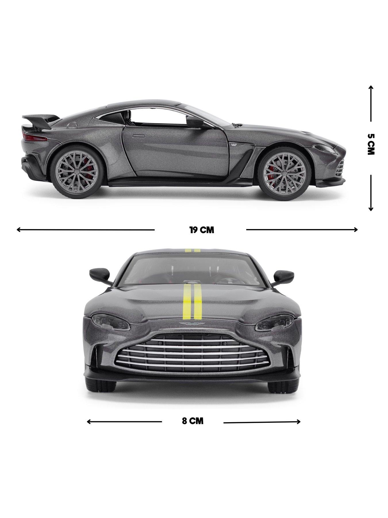 Image 2 of 7 of Die-Cast 1:24 scale Aston Martin Vantage V12 Model Car
