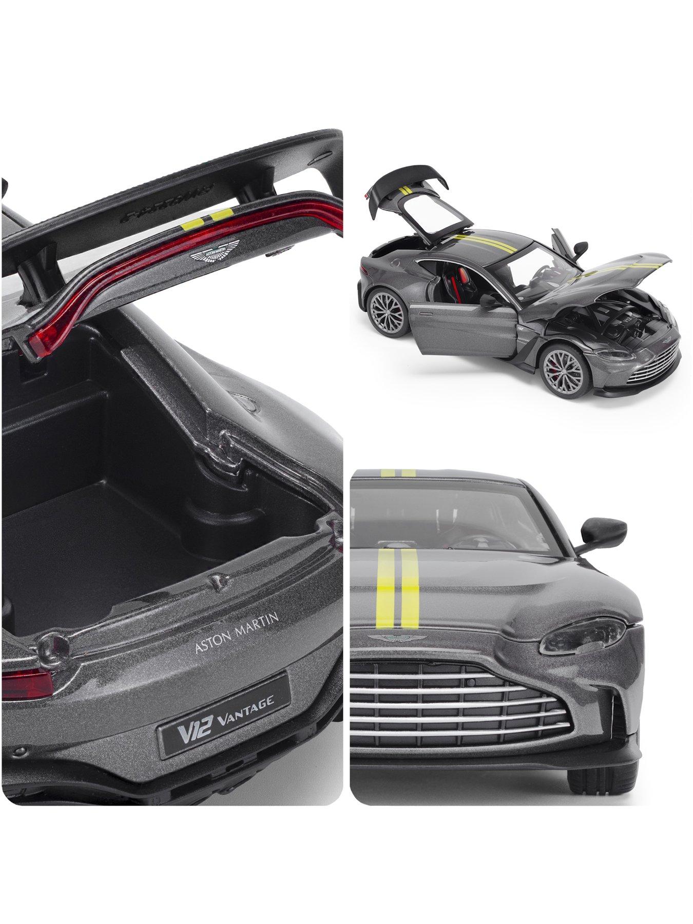 Image 3 of 7 of Die-Cast 1:24 scale Aston Martin Vantage V12 Model Car