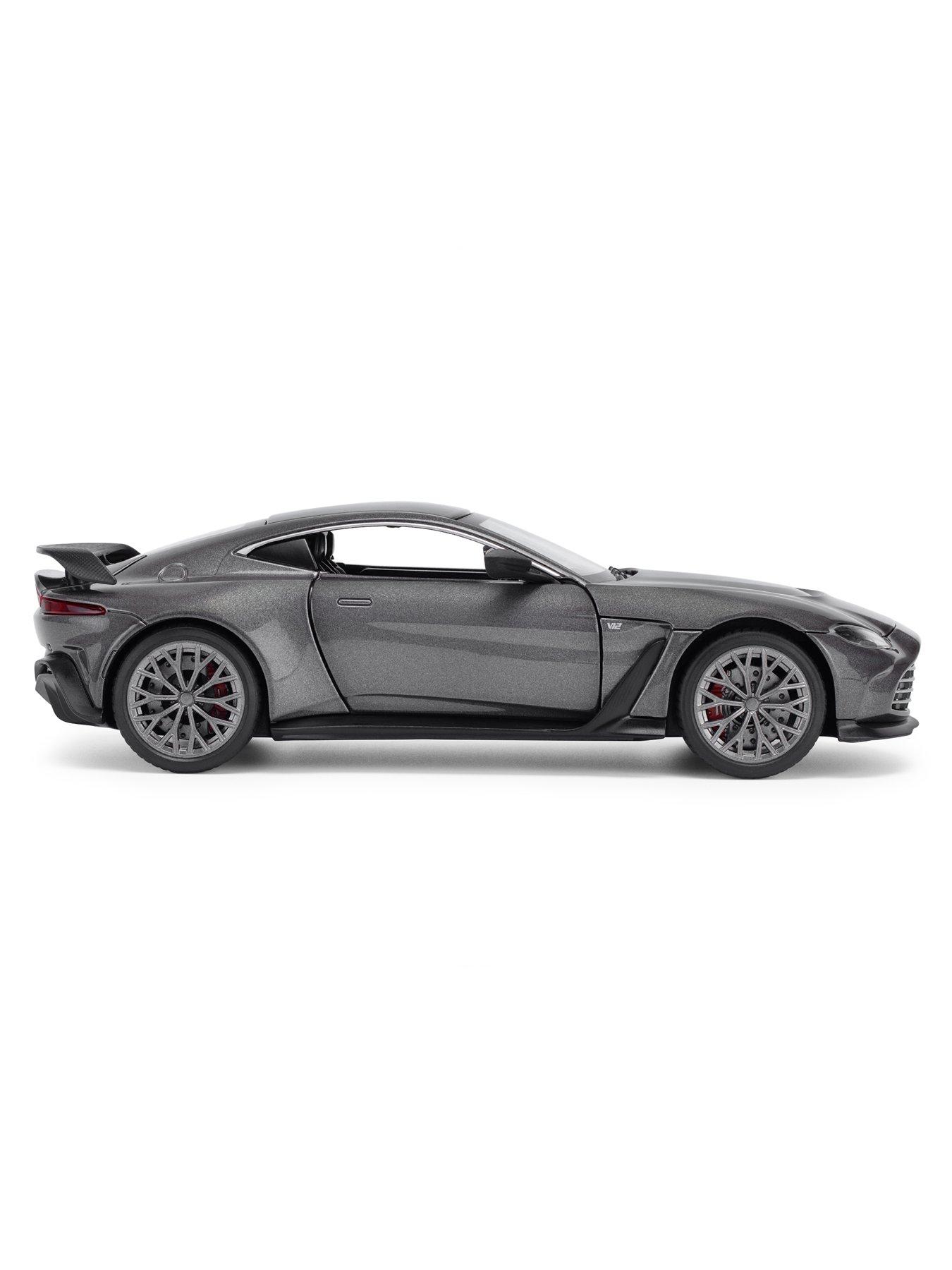 Image 6 of 7 of Die-Cast 1:24 scale Aston Martin Vantage V12 Model Car