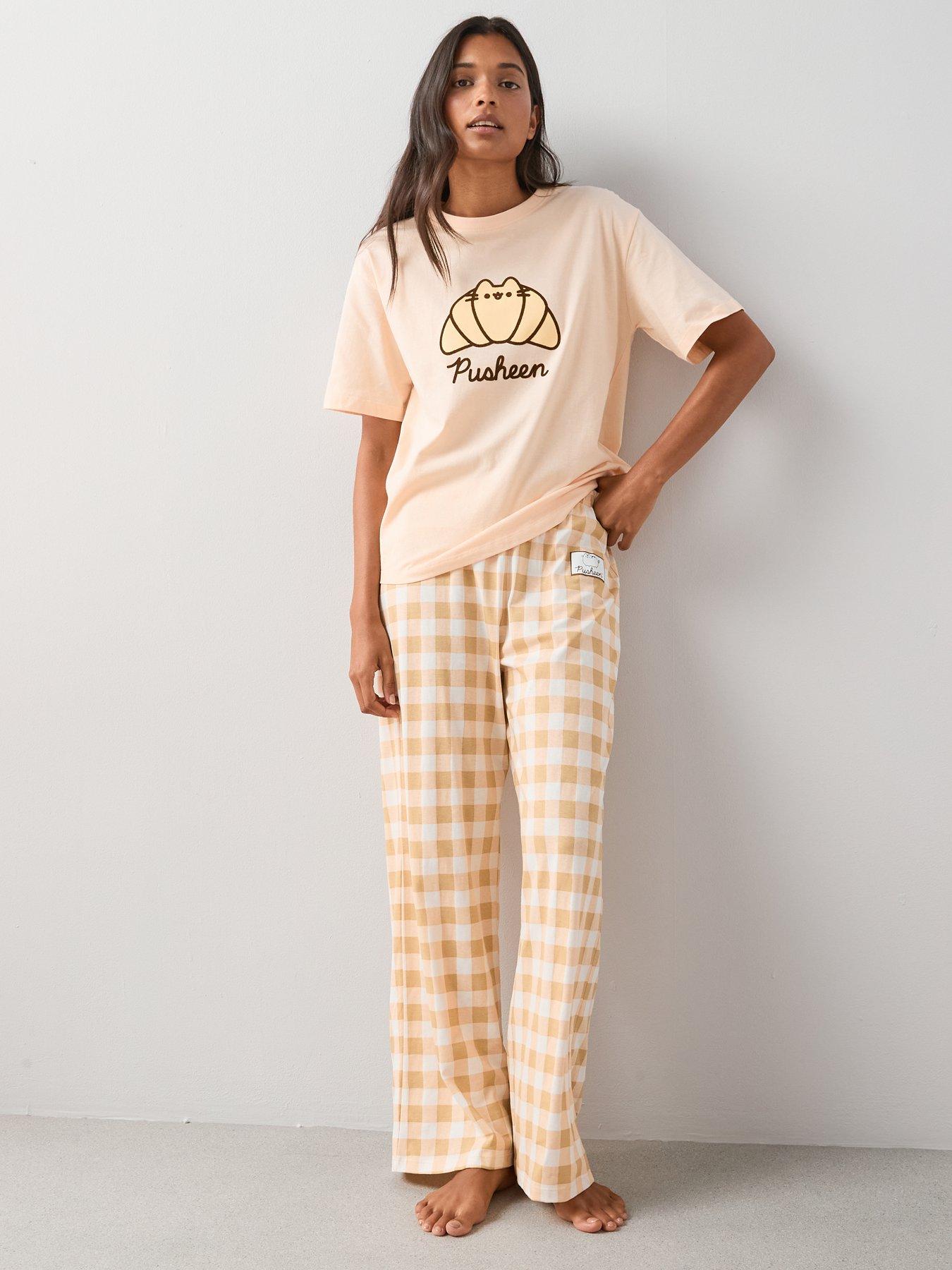 Image 6 of 7 of The Very Collection Pusheen Croissant Wide Leg Pyjama Set - Beige