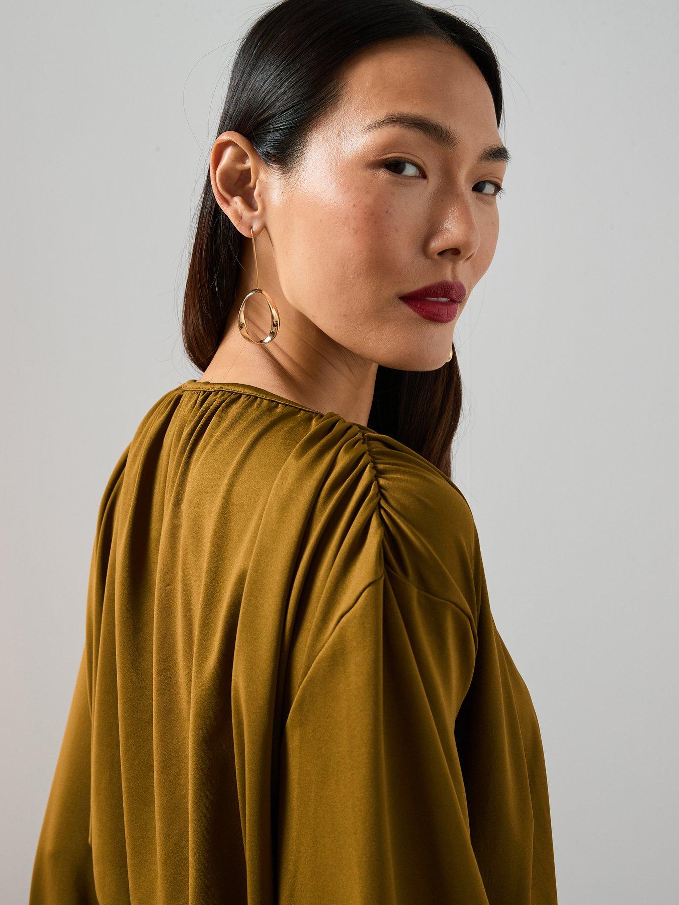 Image 6 of 7 of The Very Collection Ruched Volume Sleeve Bubble Hem Top Co-ord - Green