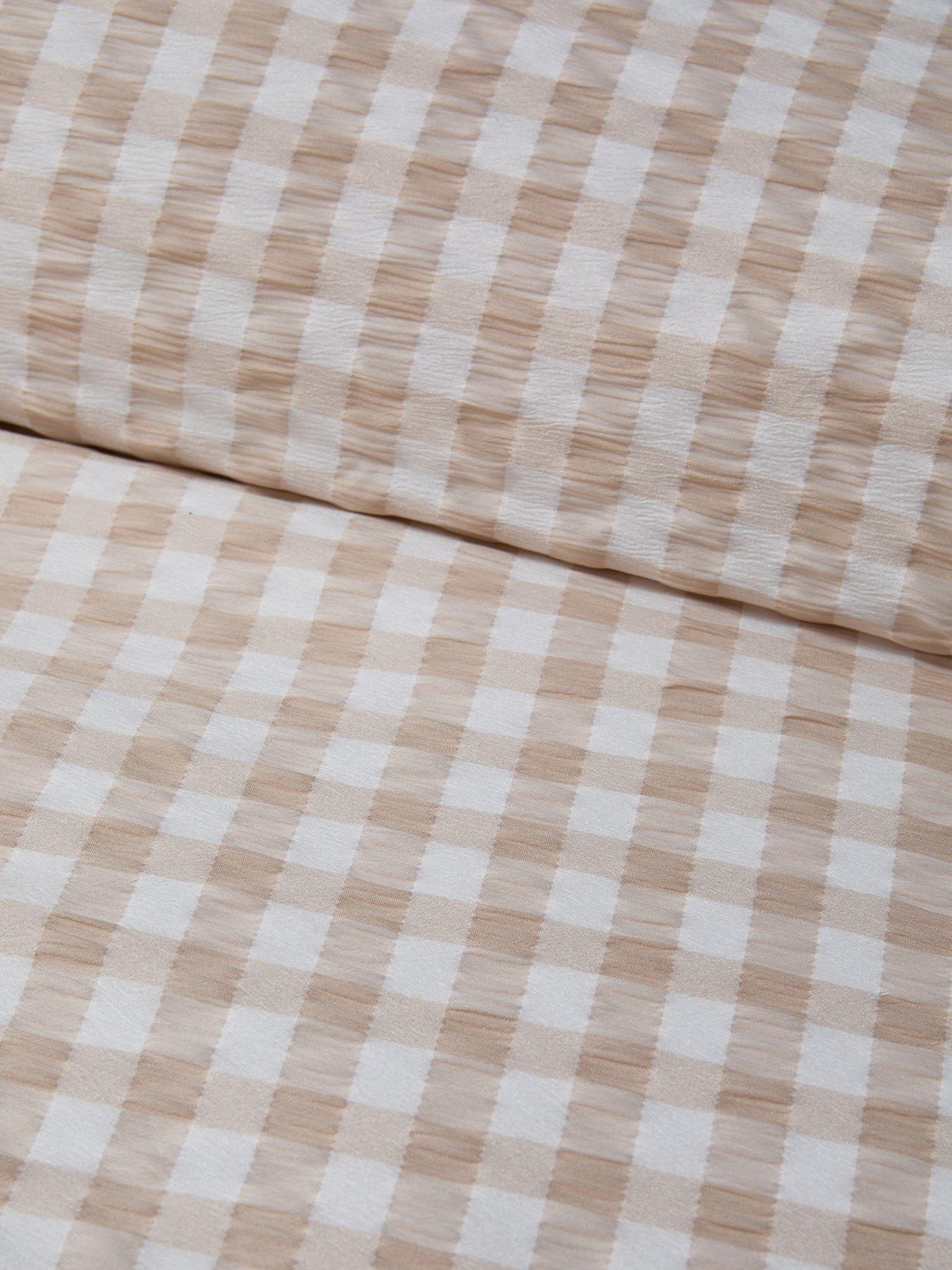 Image 4 of 5 of The Very Collection Gingham Seersucker Duvet Set