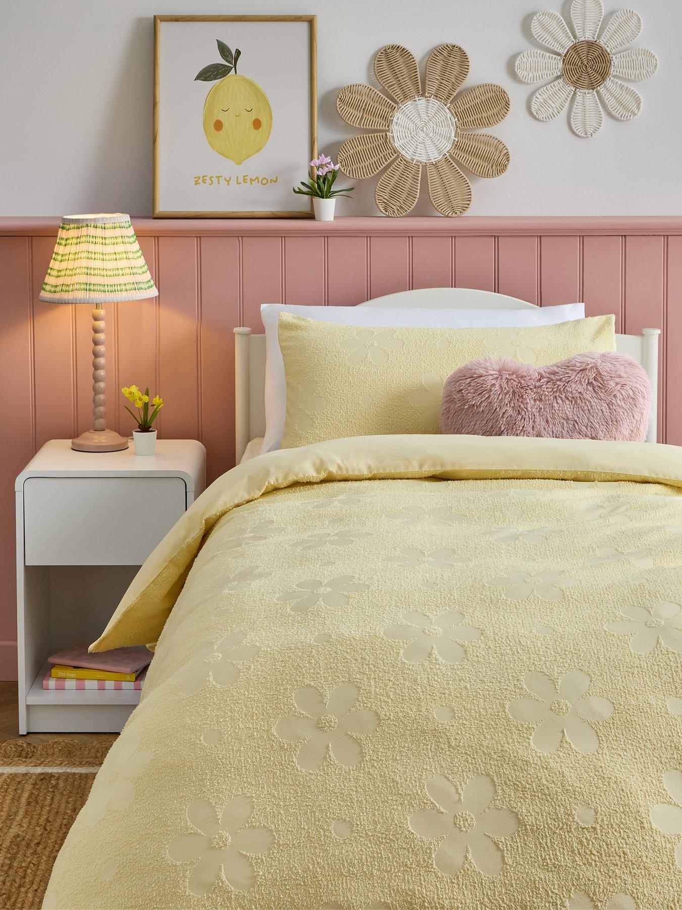 The Very Collection Daisy Soft Touch Jacquard Duvet Set