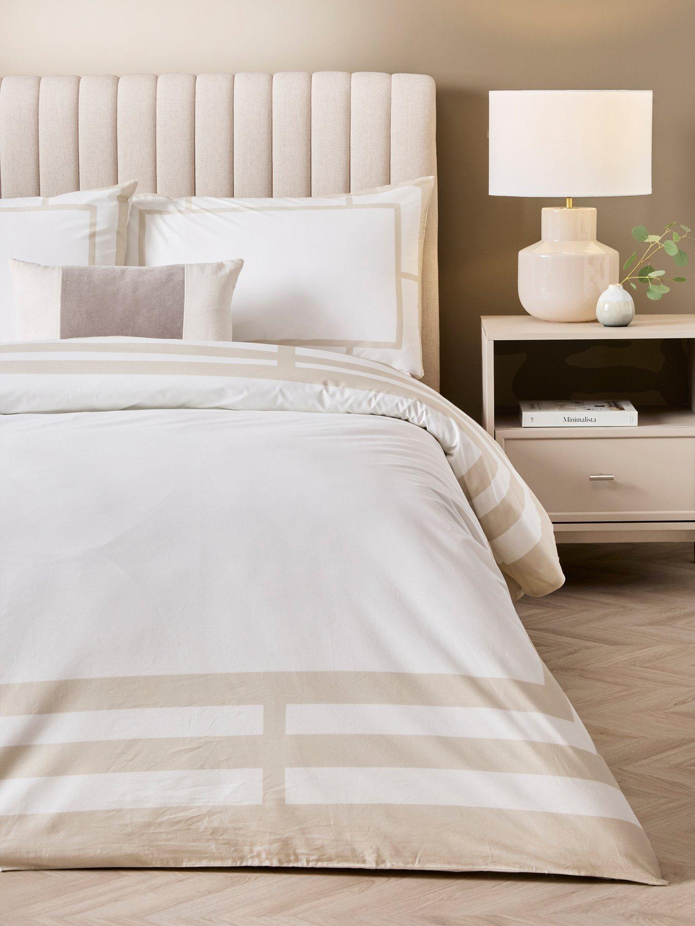 The Very Collection Apollo Luxe Border 200Tc Cotton Sateen Duvet Set