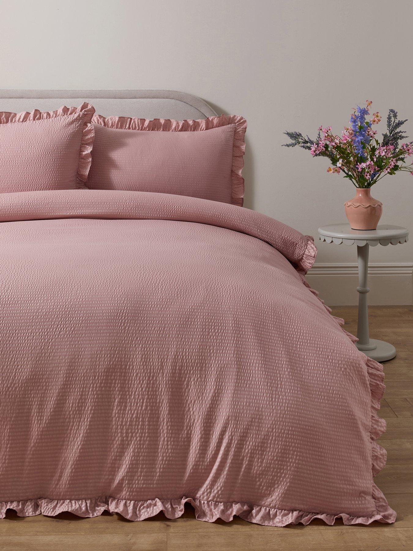 The Very Collection Super Soft Seersucker Stripe Duvet Set With Frill Edge - Ks