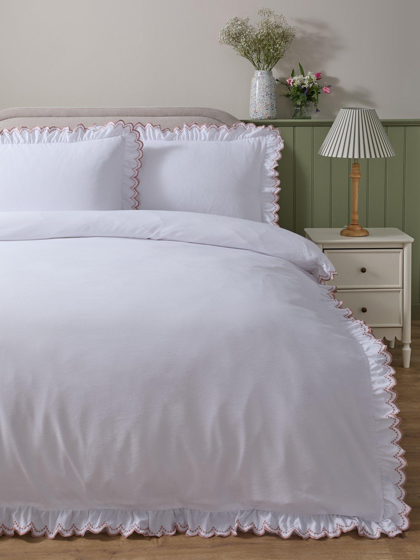 The Very Collection Emily Scallop Edge Duvet