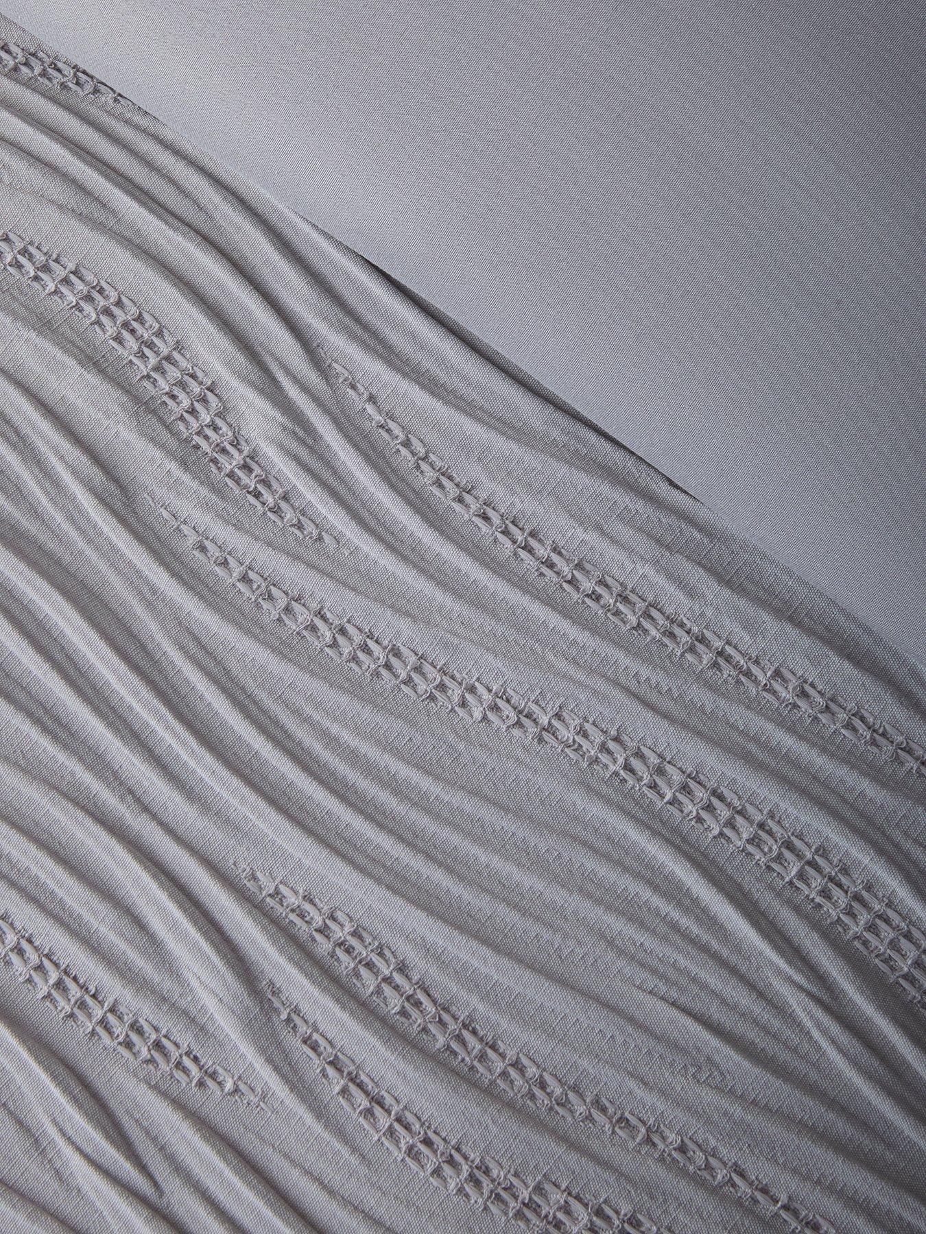 The Very Collection Textured Wave Jacquard Duvet Set | Very