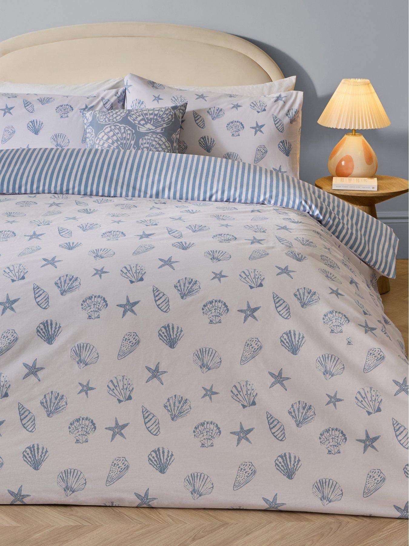 Image 1 of 5 of The Very Collection Shells Printed Duvet Set