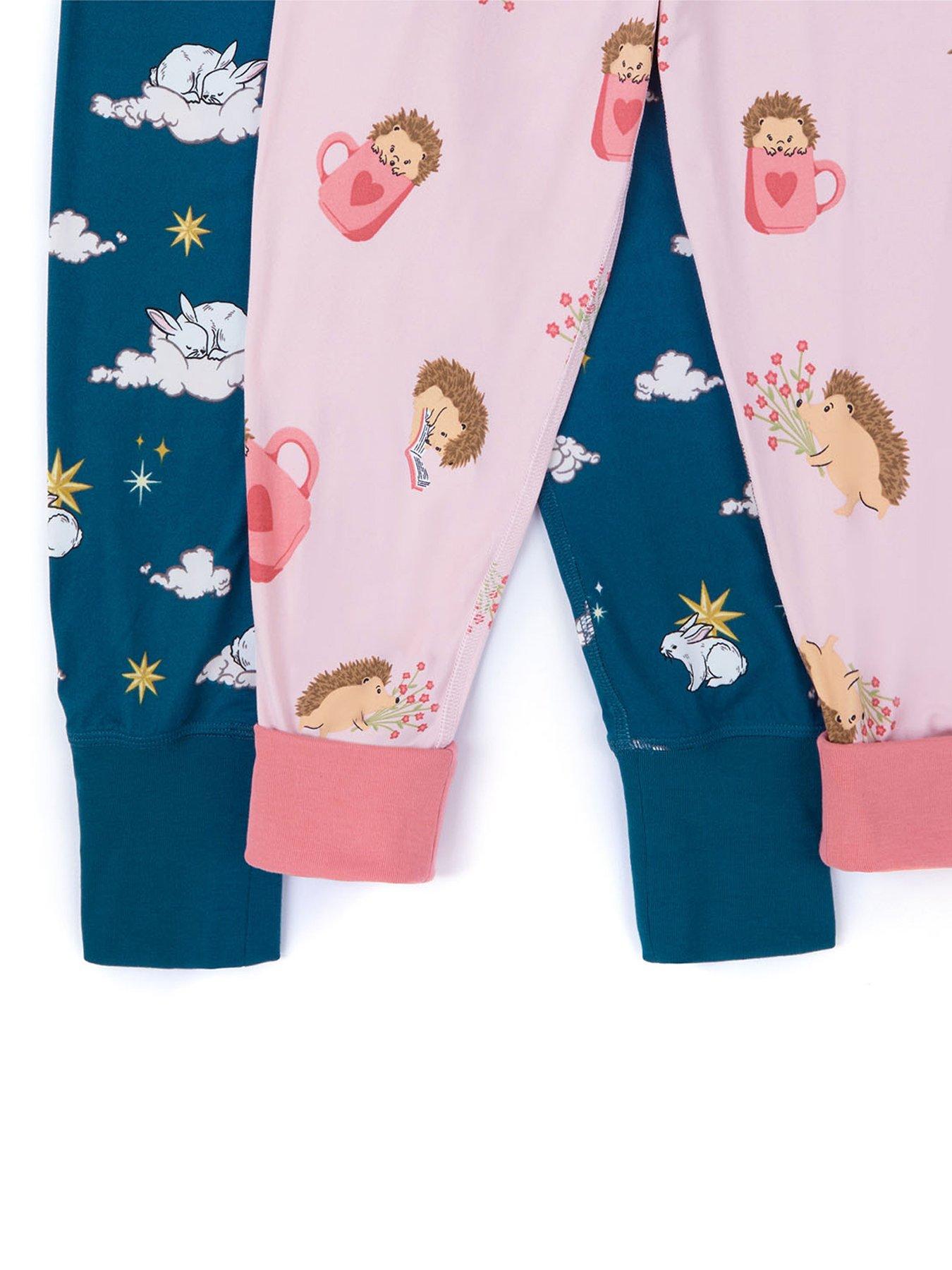 Image 6 of 6 of CHELSEA PEERS Unisex Kids 2 Pack Celestial Bunny And Hedgehog Print Pyjamas - Multi