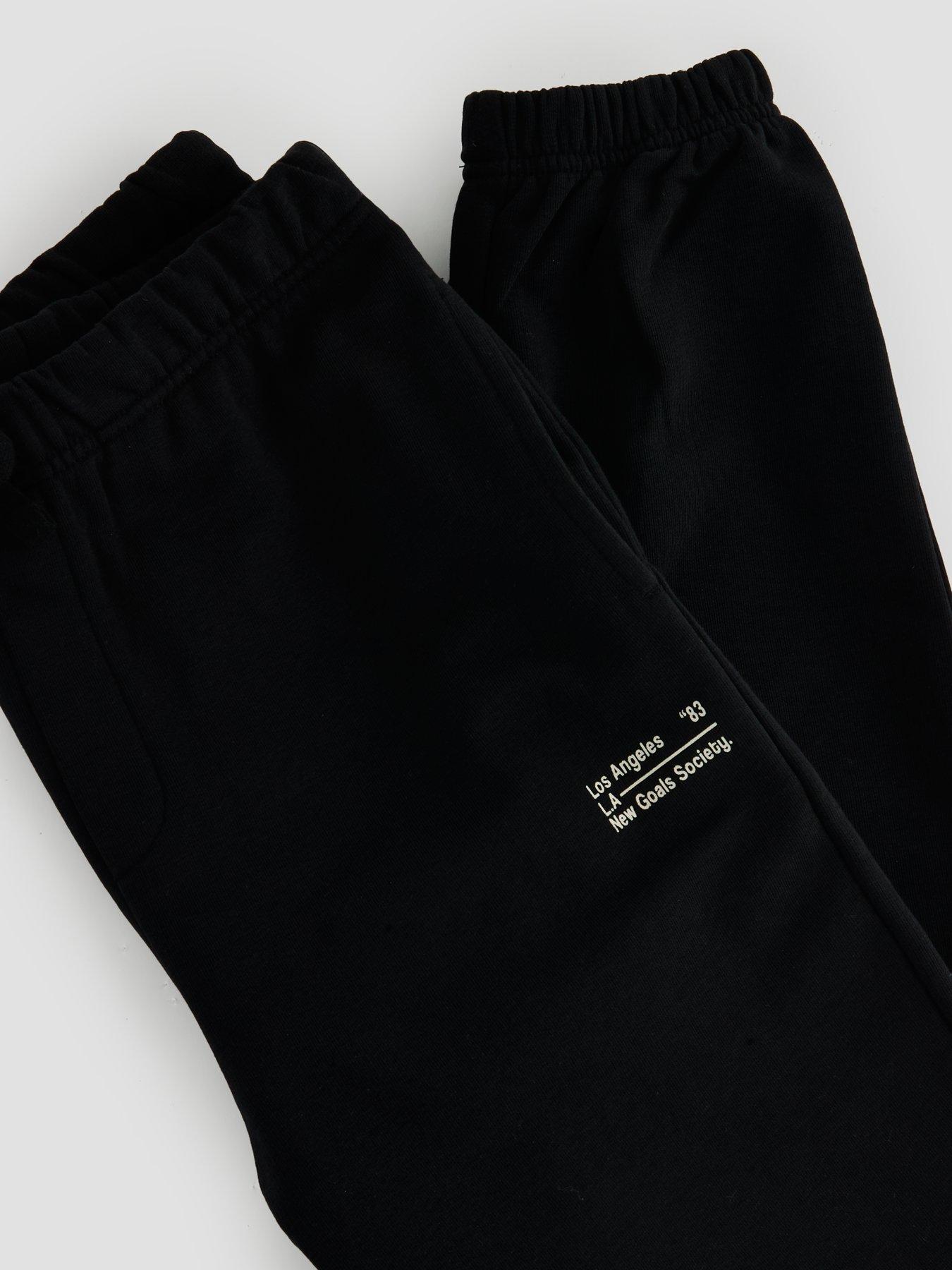 Image 3 of 4 of The Very Collection Boys Cargo Sweat Joggers - Black