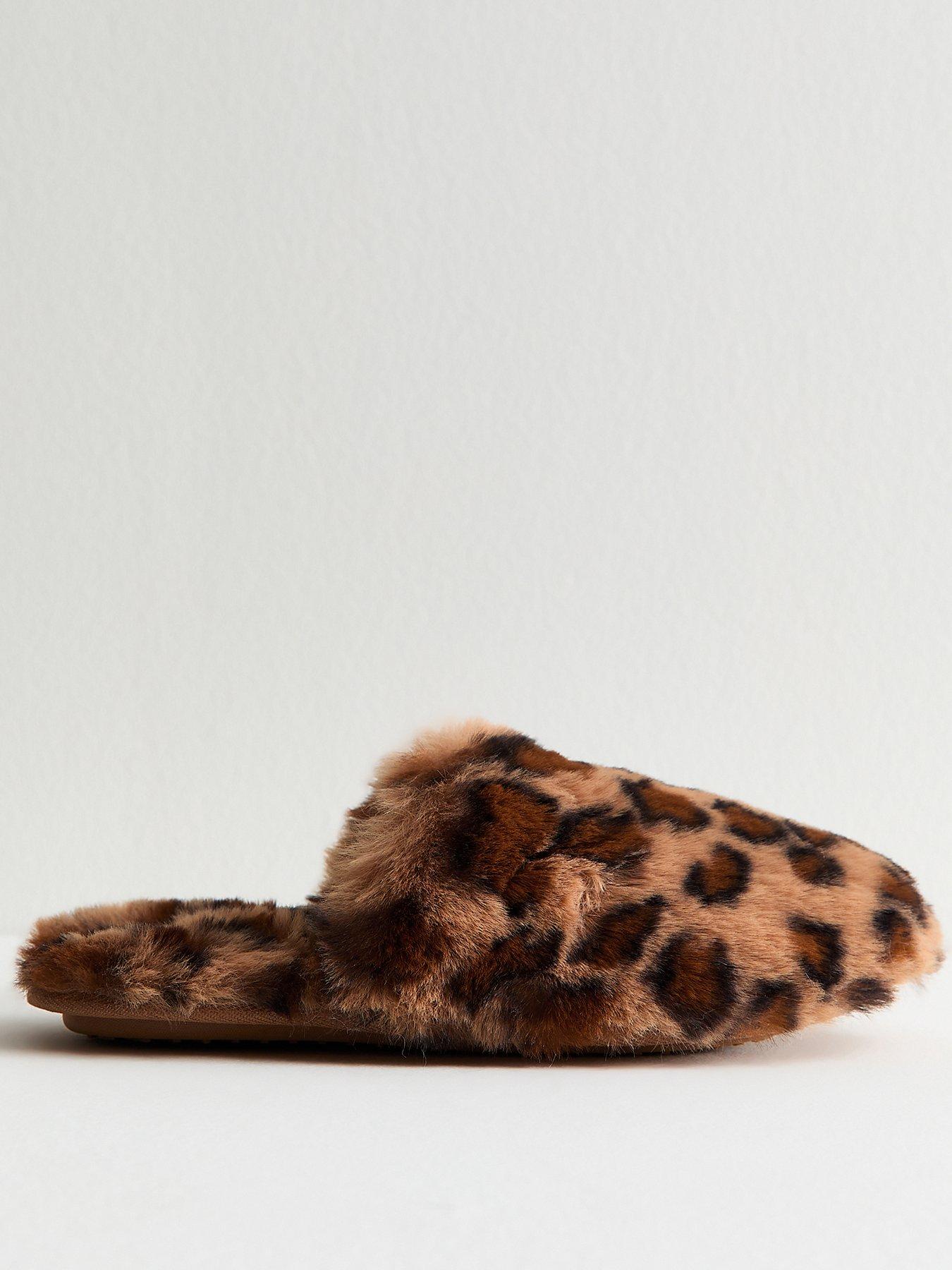 New Look Stone Leopard Print Faux Fur Slippers