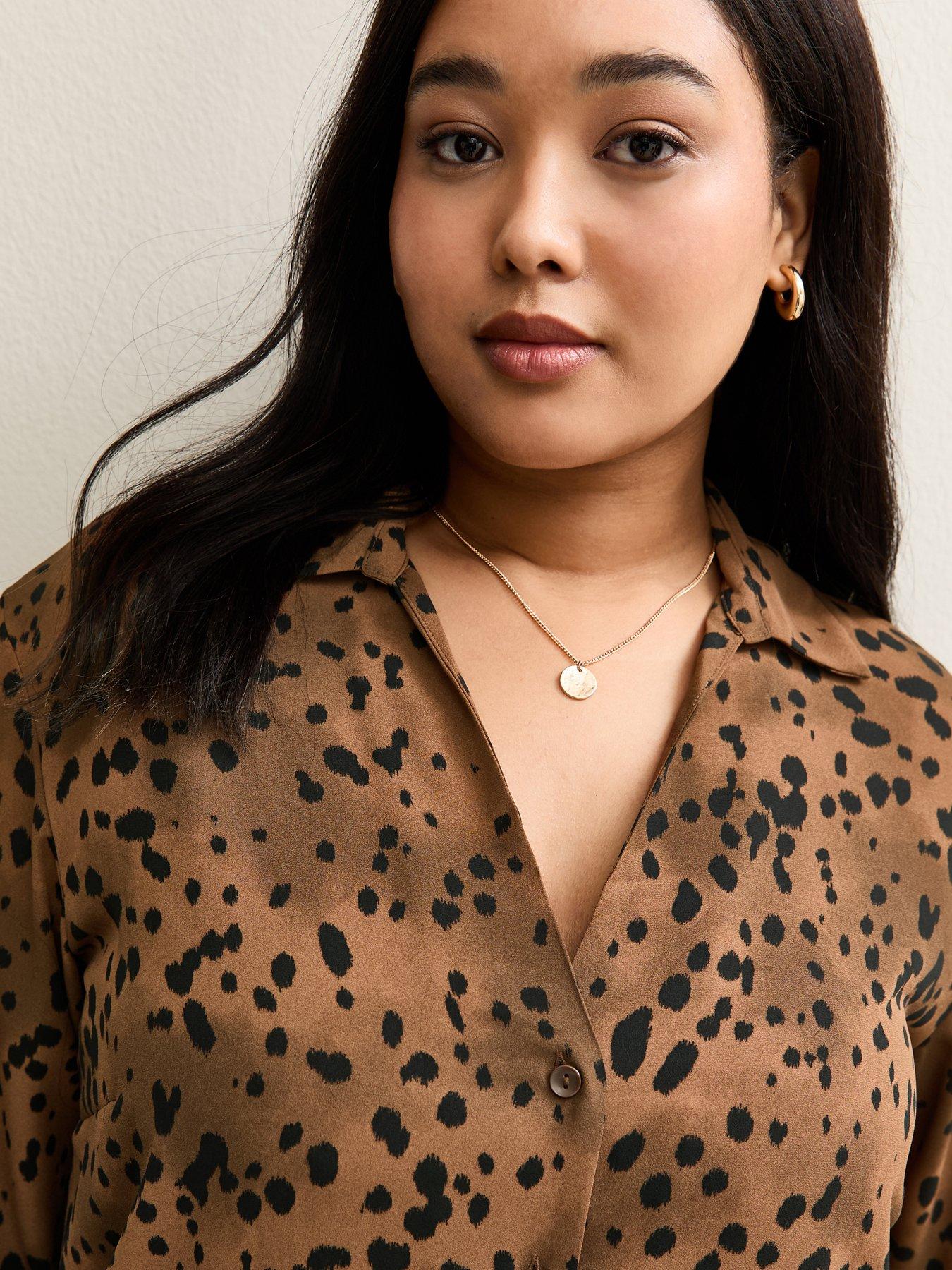 Image 4 of 5 of New Look Curves Speckled Pattern Shirt - Brown