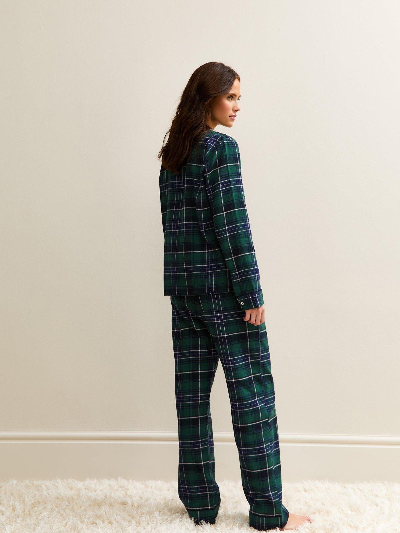 Image 2 of 6 of New Look Woven Check Pattern Revere Collar Pyjama Set - Green