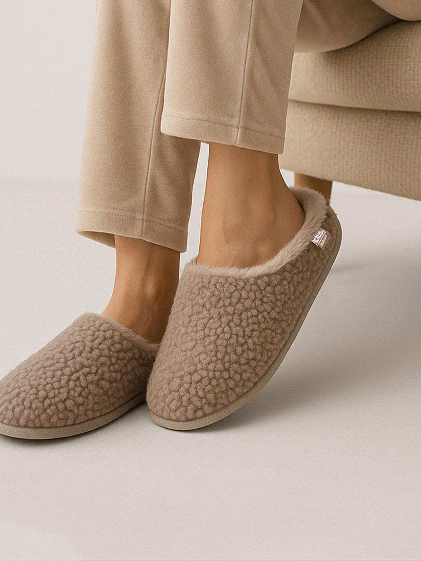 Totes Isotoner Isotoner Ladies Borg Swept Back Mule Mink Very