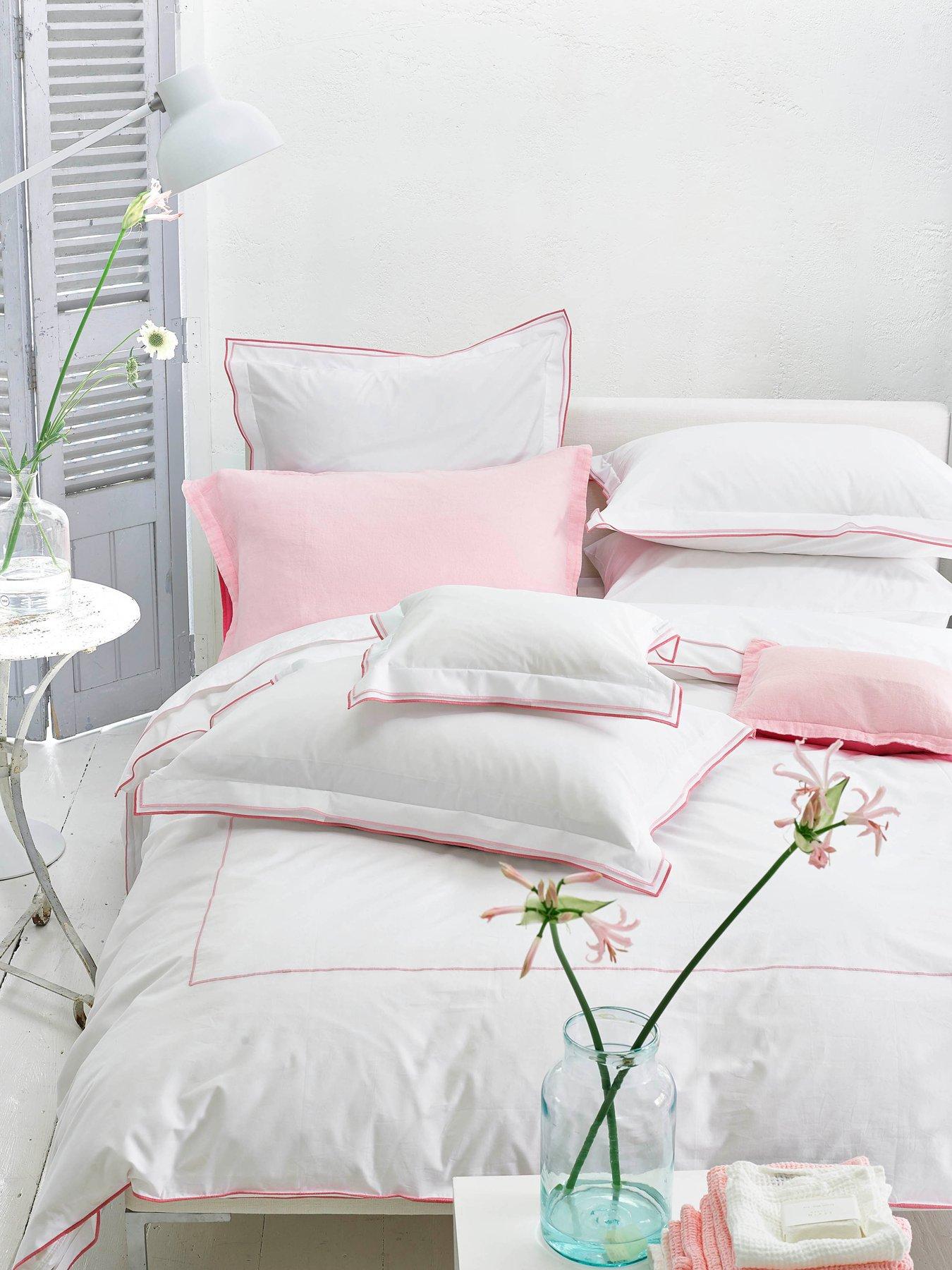 Designers Guild Astor 100% Cotton Quilt Set Fuchsia Pink