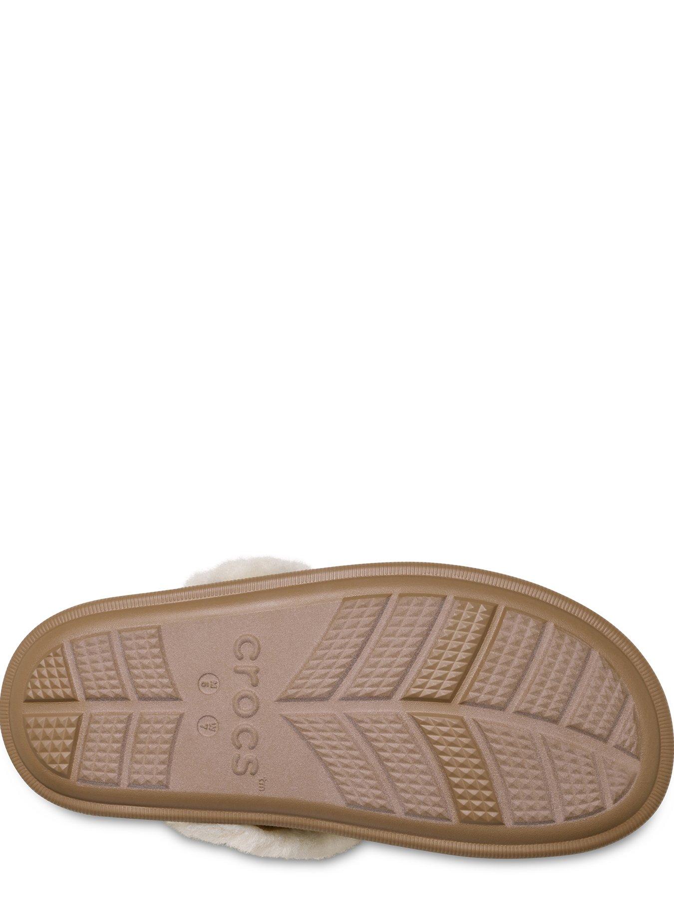 Image 5 of 6 of Crocs Classic Fuzz Scuff - Sepia Brown
