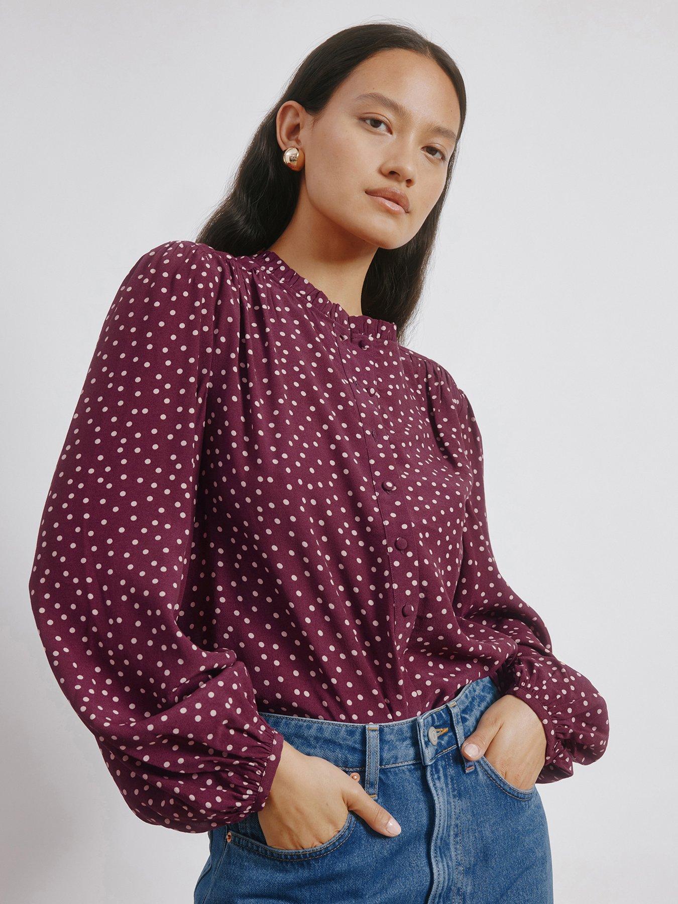 undefined Spot Top