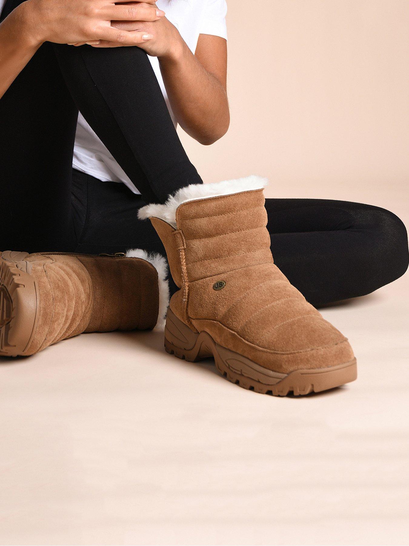 Image 4 of 5 of Just Sheepskin Ladies Hannah Sheepskin Padded Boot - Chestnut