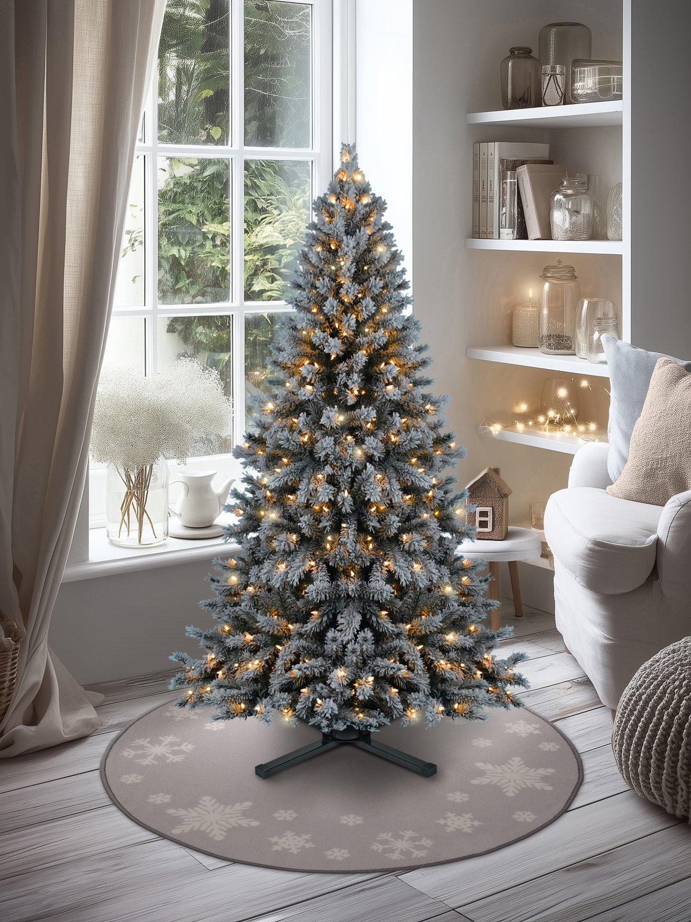 Very Home Let it Snow Circle Rug