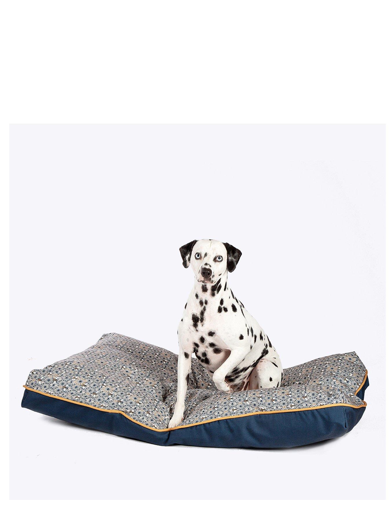 FatFace Geo Bees Deluxe Dog Mattress