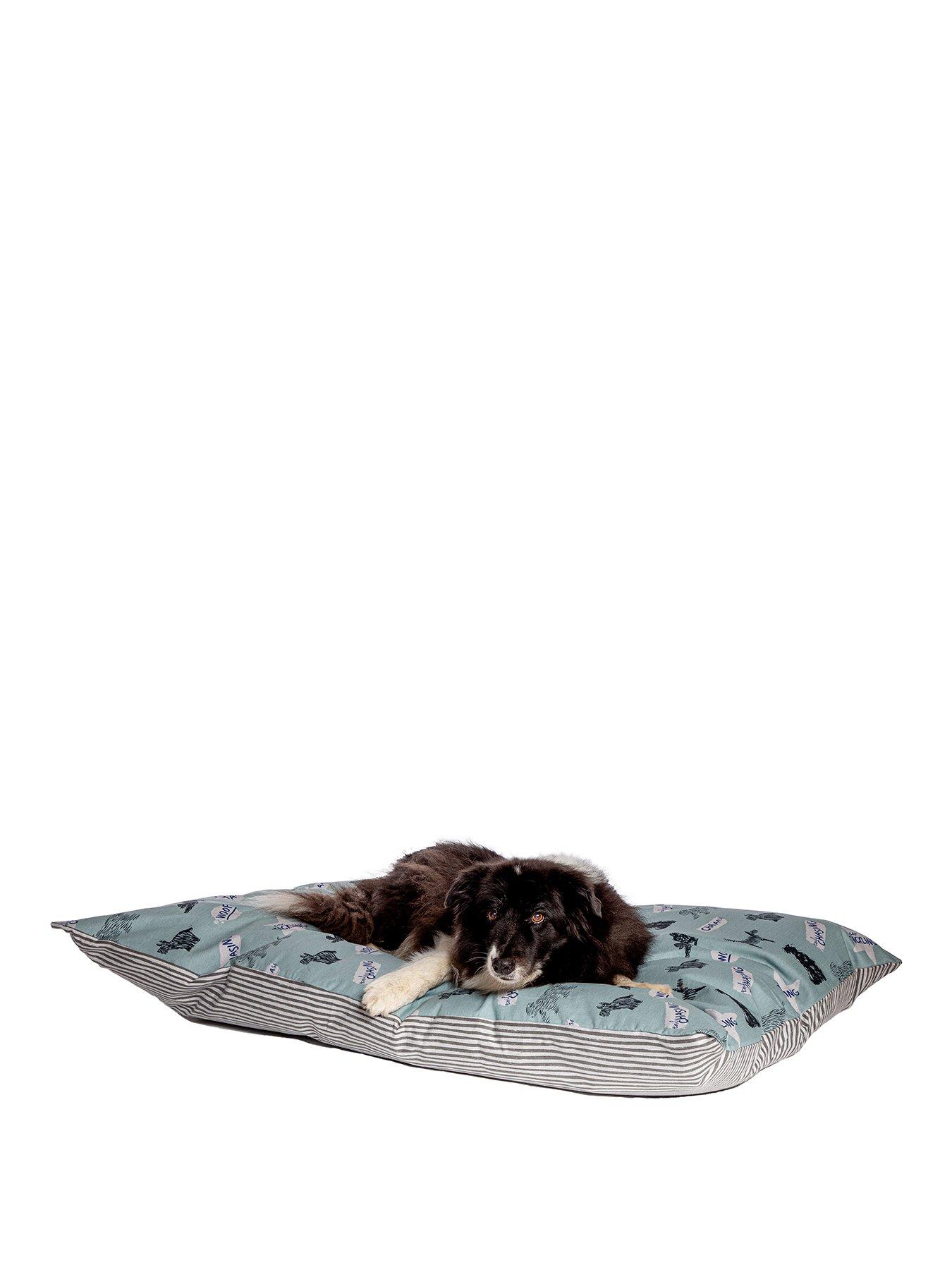 Danish Design Battersea Playful Dogs Deep Duvet Bed