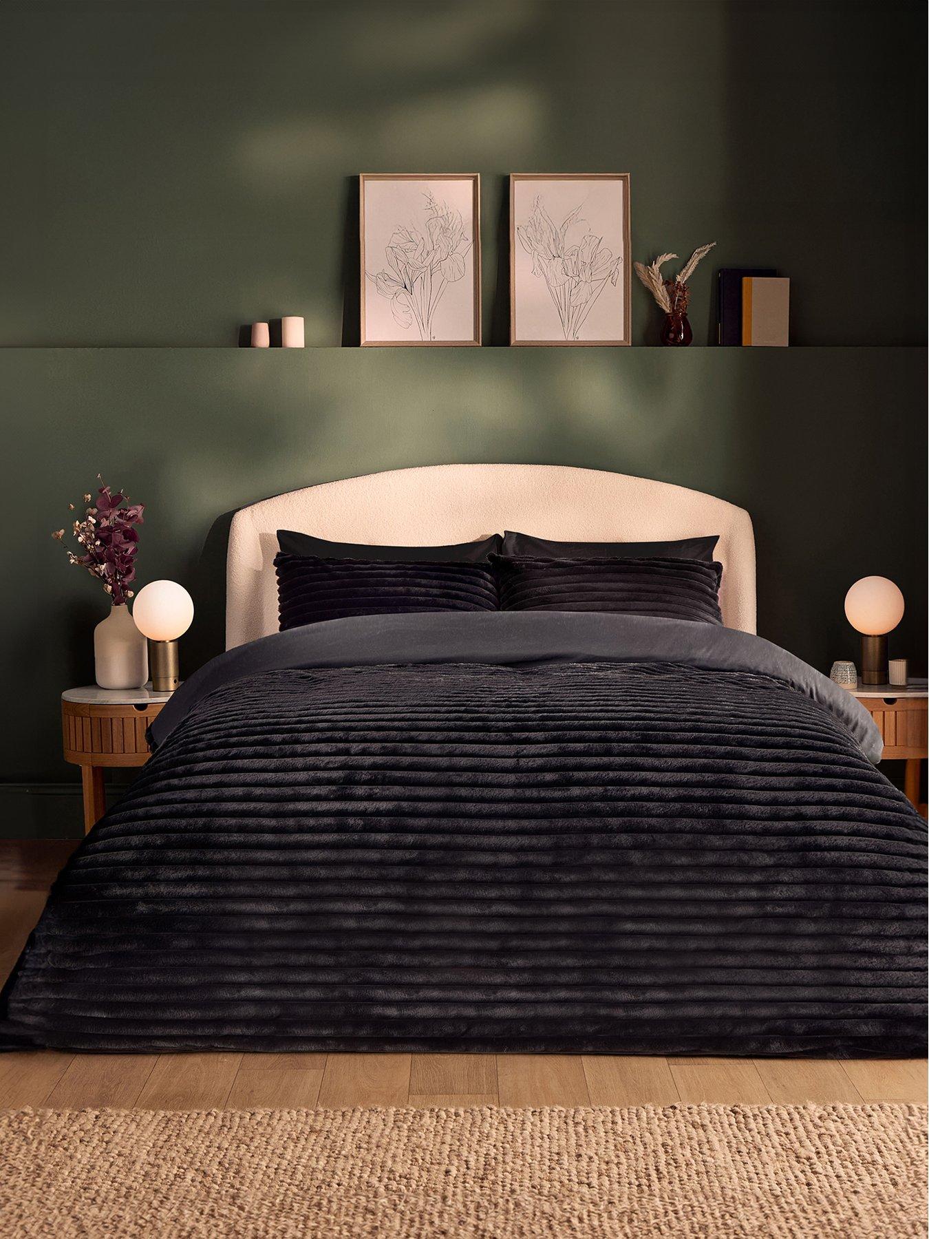 Silentnight Ribbed Faux Fur Duvet Cover Set