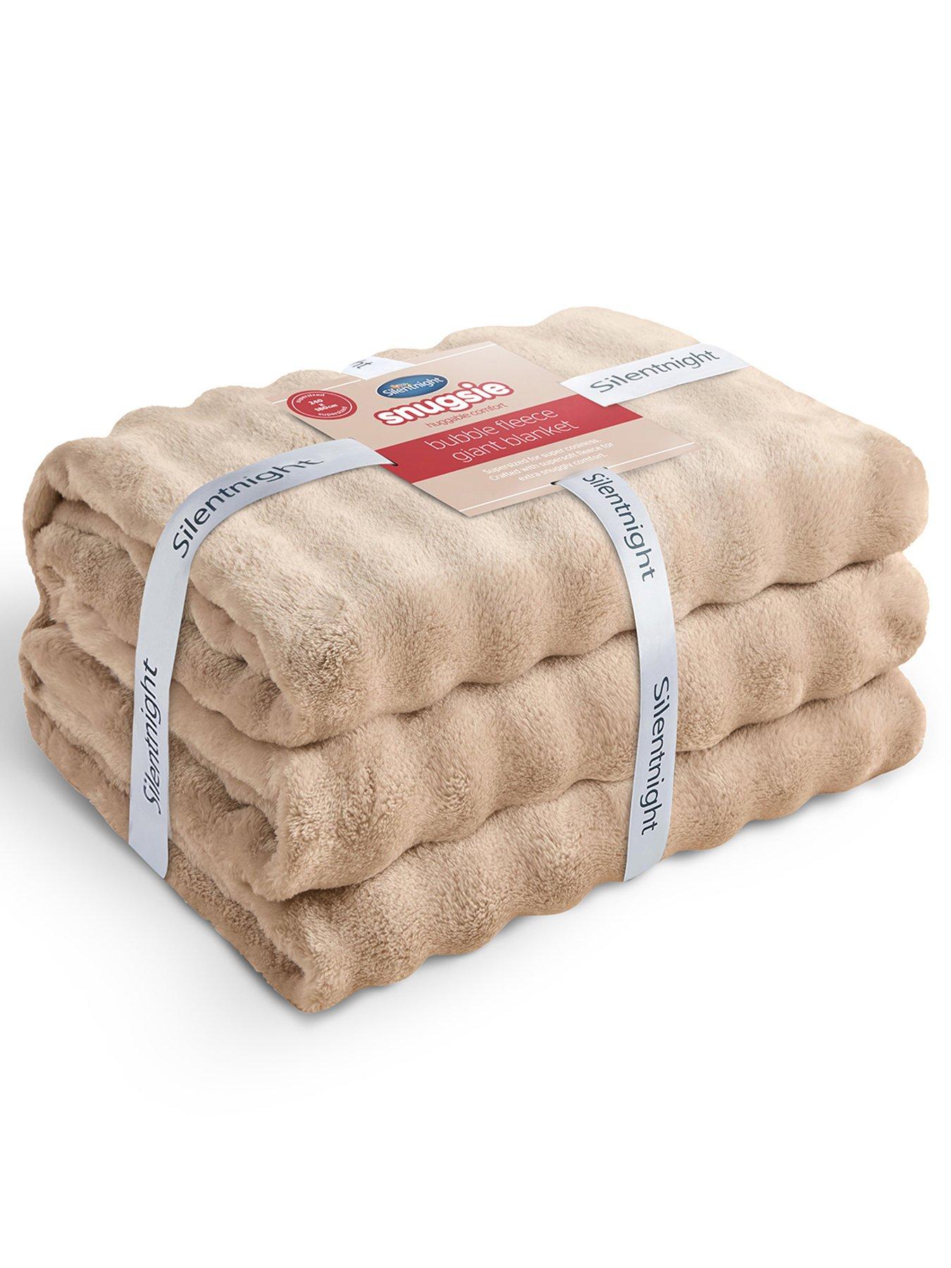 silentnight-bubble-fleece-giant-blanket-natural