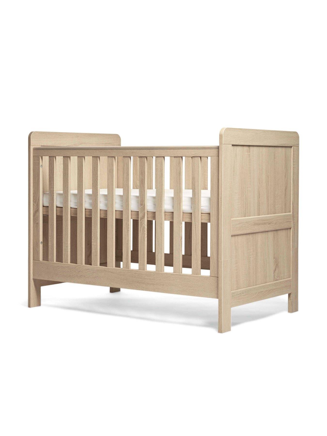 Image 5 of 6 of Mamas & Papas Atlas Small Cotbed Set (Small Cotbed &amp; Dresser) Light Oak