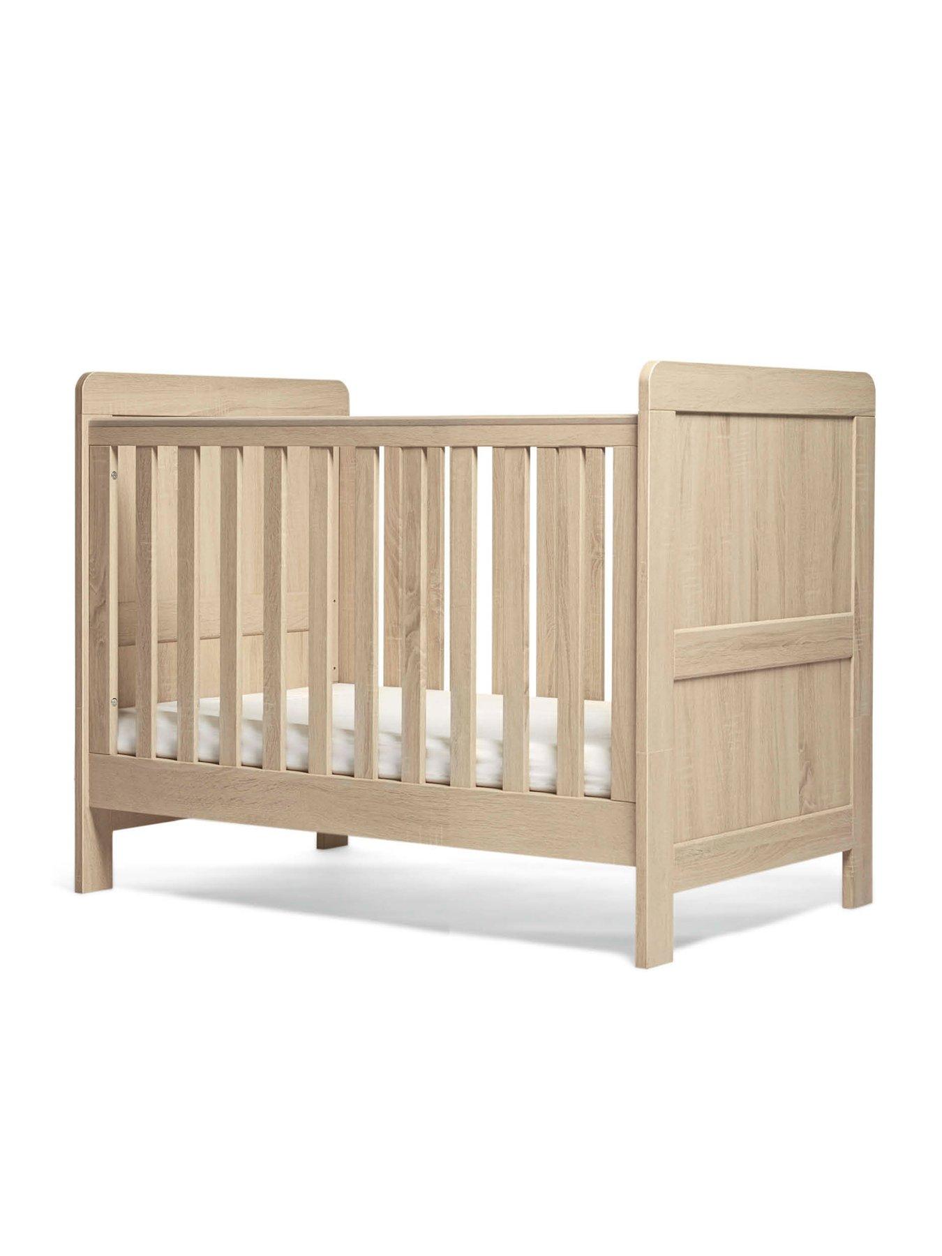 Mamas & Papas Atlas Small Cotbed Range (Small Cotbed, Dresser  &  Wardrobe) Light Oak