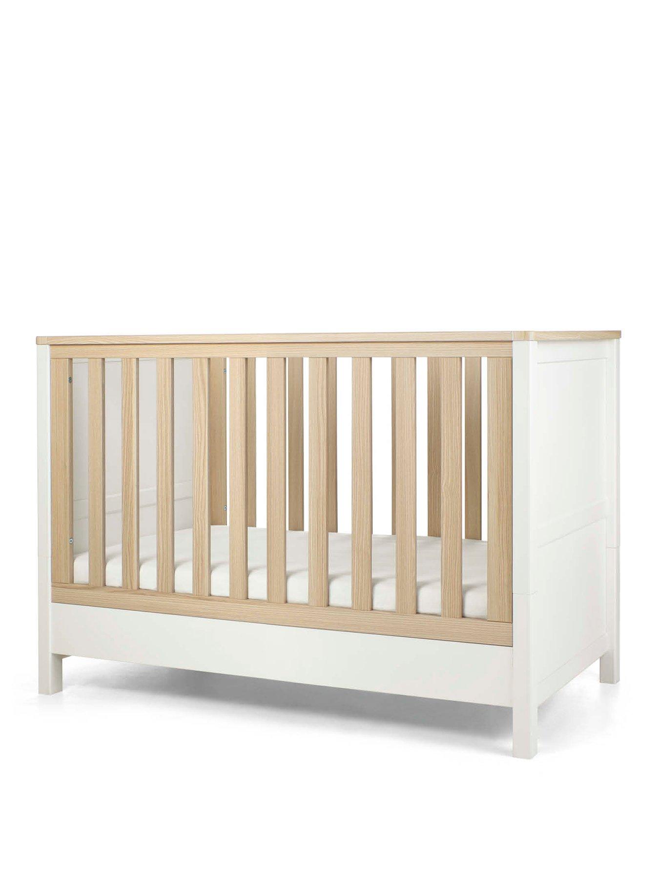 Image 2 of 7 of Mamas & Papas Harwell Small Cotbed White Natural