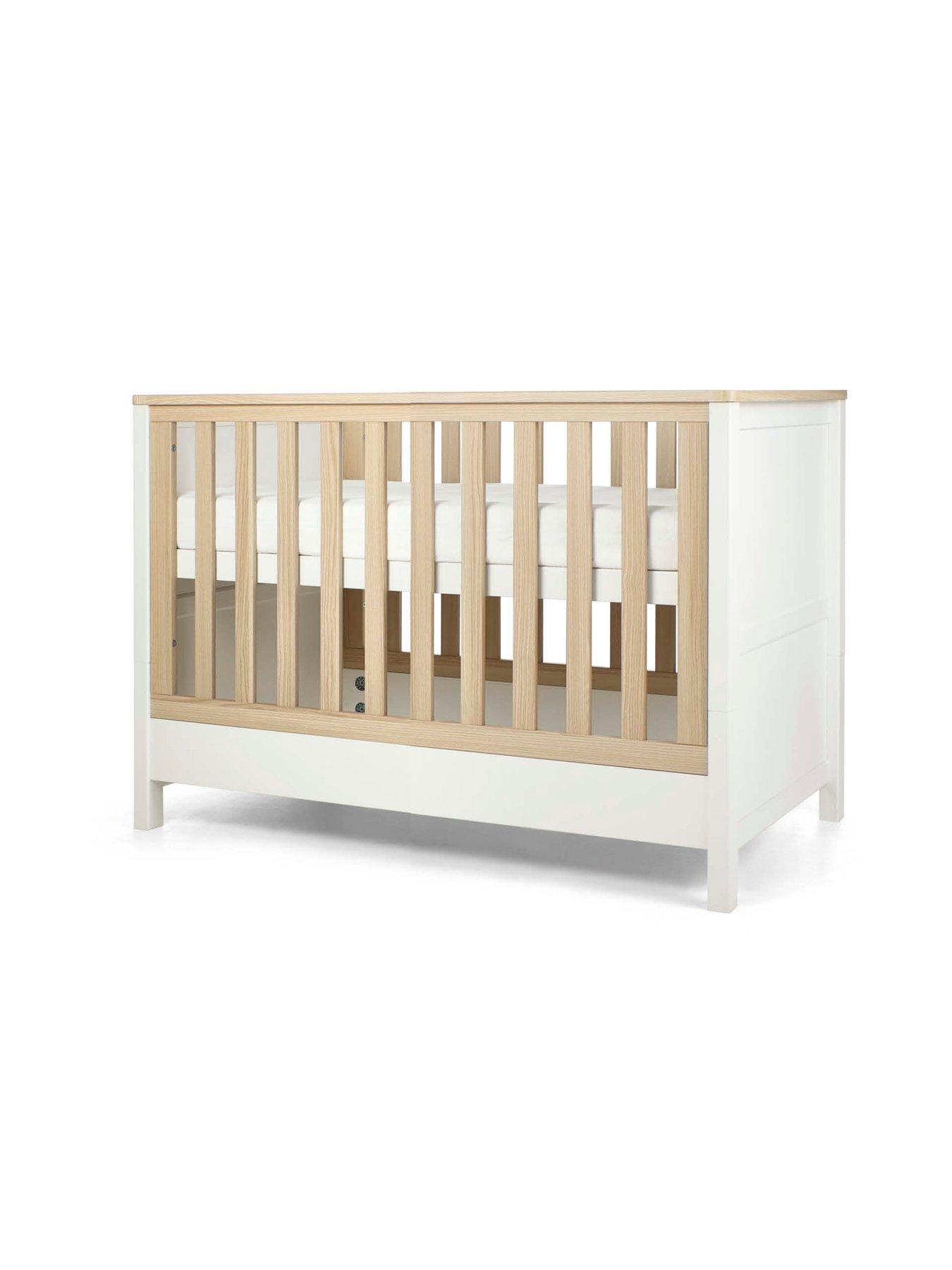 Image 5 of 7 of Mamas & Papas Harwell Small Cotbed White Natural