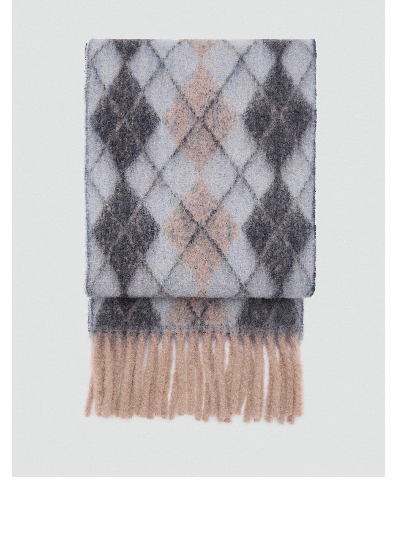 Mango Diamond Pattern Scarf With Fringes