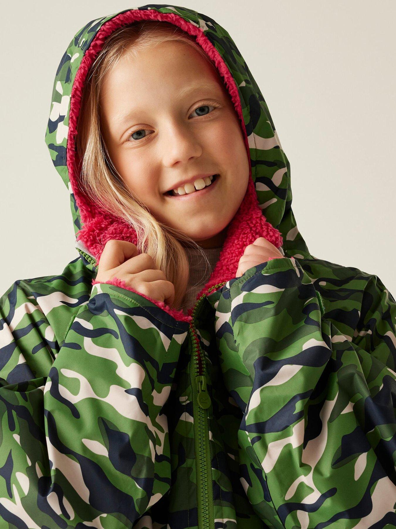 Regatta Junior Waterproof Changing Robe - Green | Very