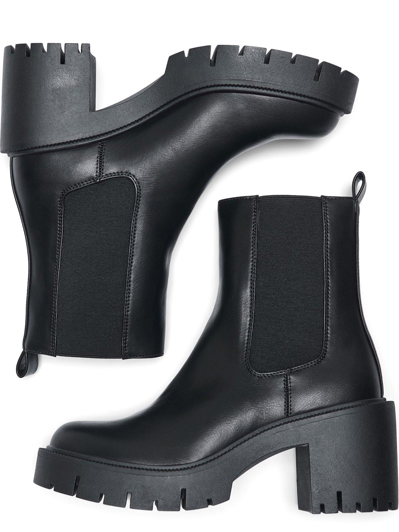 Image 4 of 5 of Only Bluebell Chelsea Boot - Black
