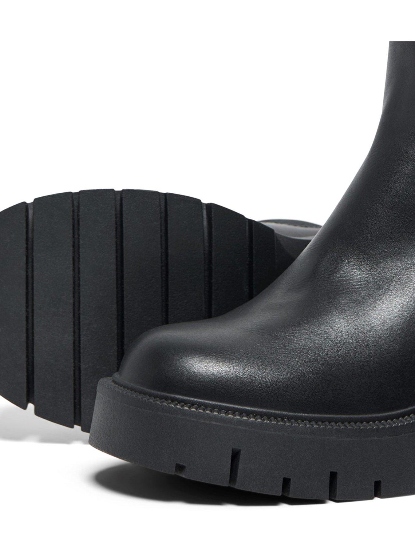 Image 5 of 5 of Only Bluebell Chelsea Boot - Black